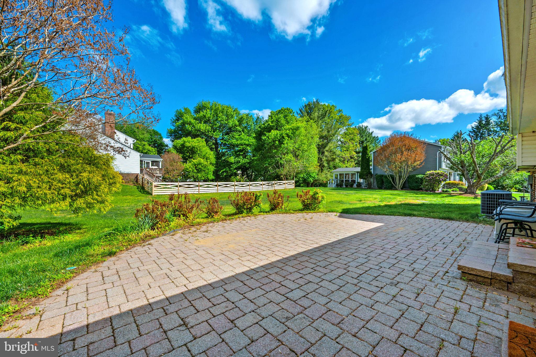 CLARKES LANDING - Residential