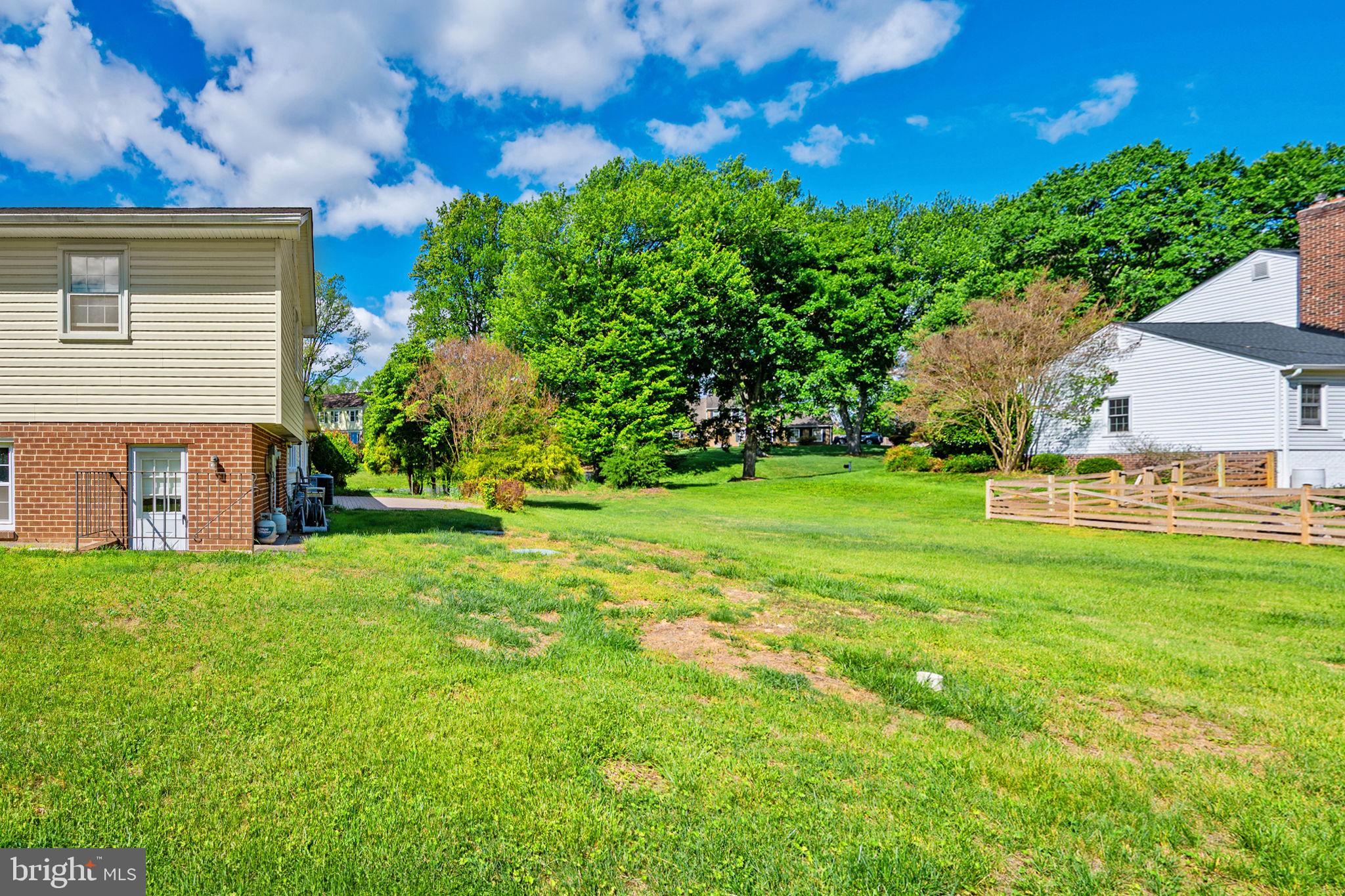 CLARKES LANDING - Residential