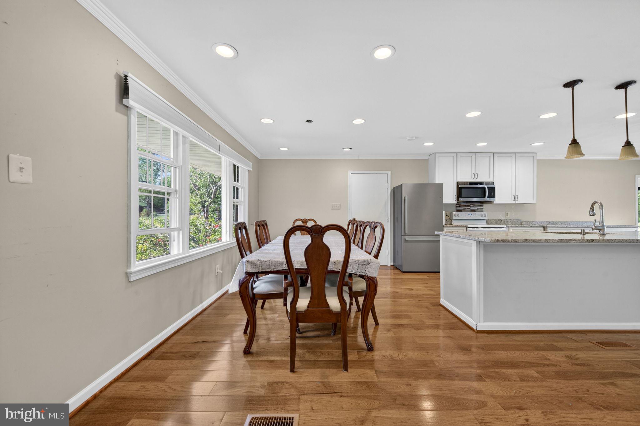 CLARKES LANDING - Residential