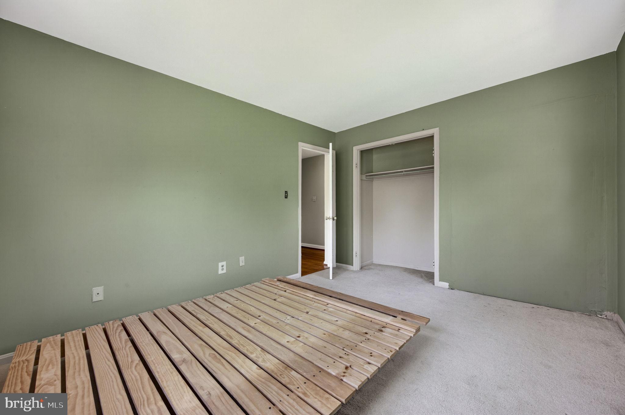 CLARKES LANDING - Residential