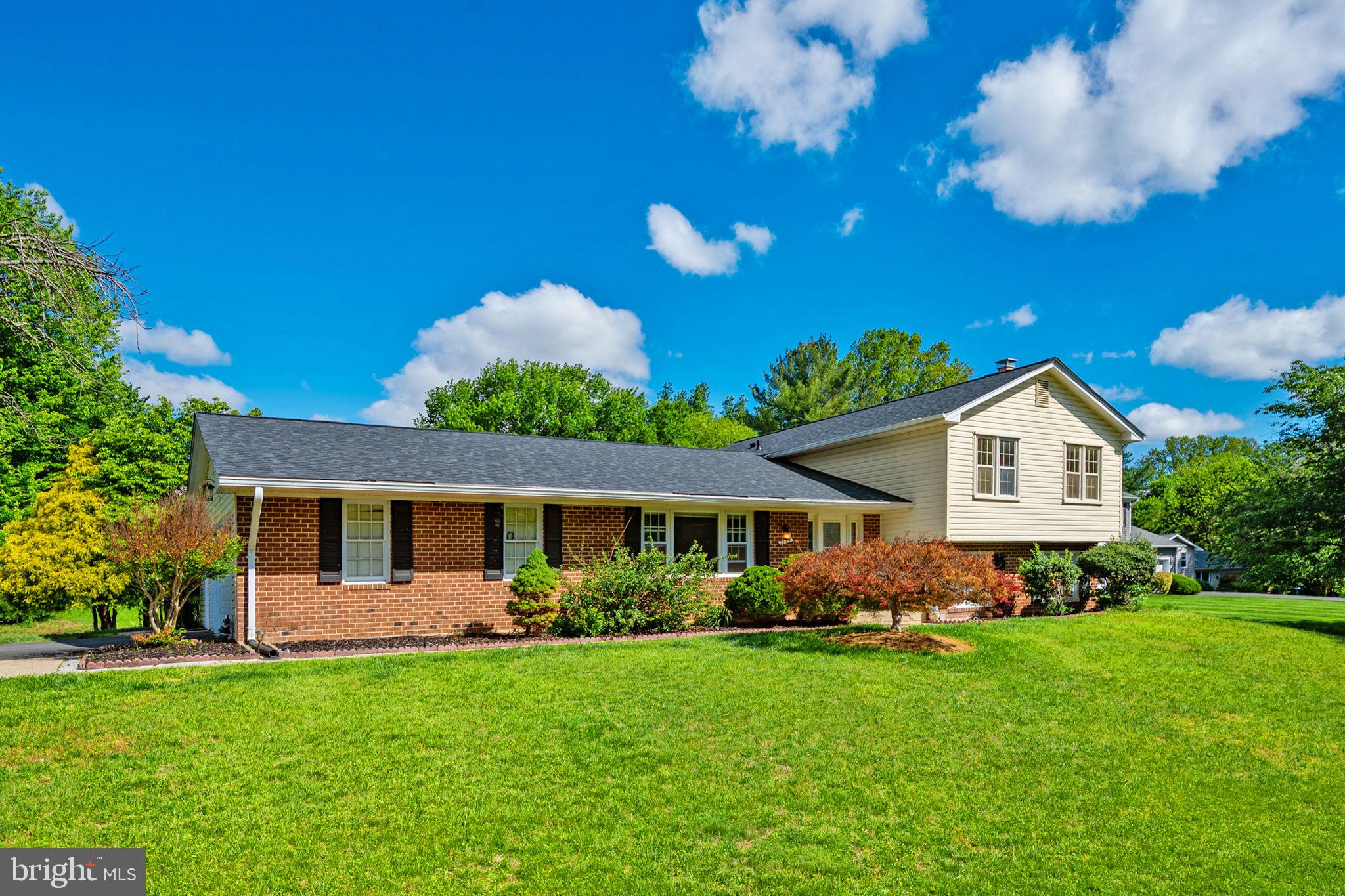 CLARKES LANDING - Residential