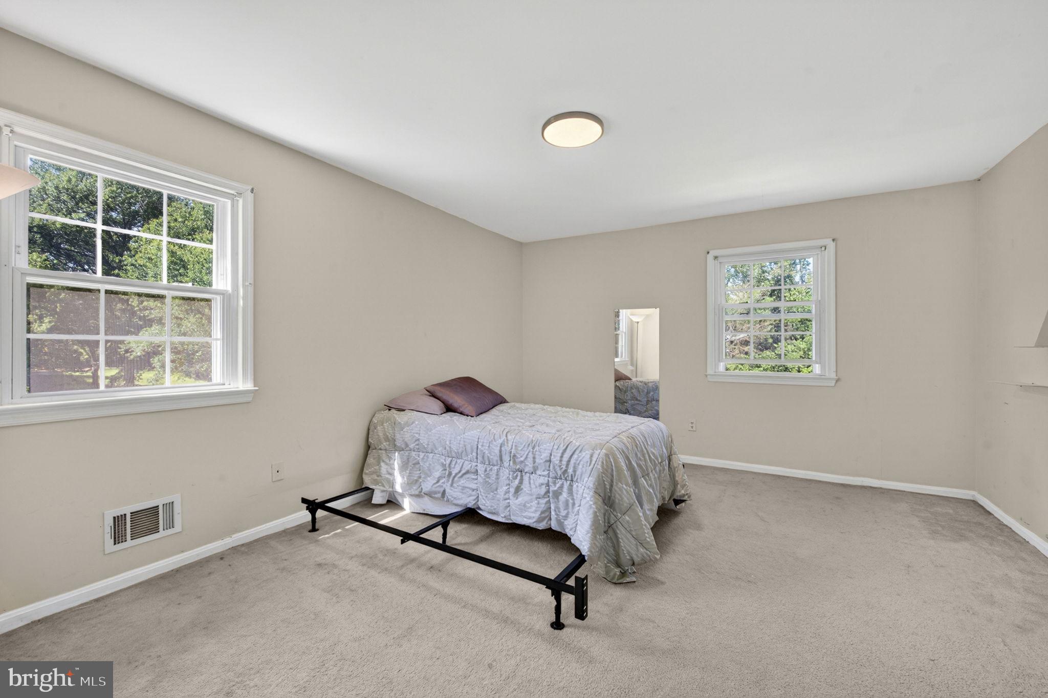 CLARKES LANDING - Residential