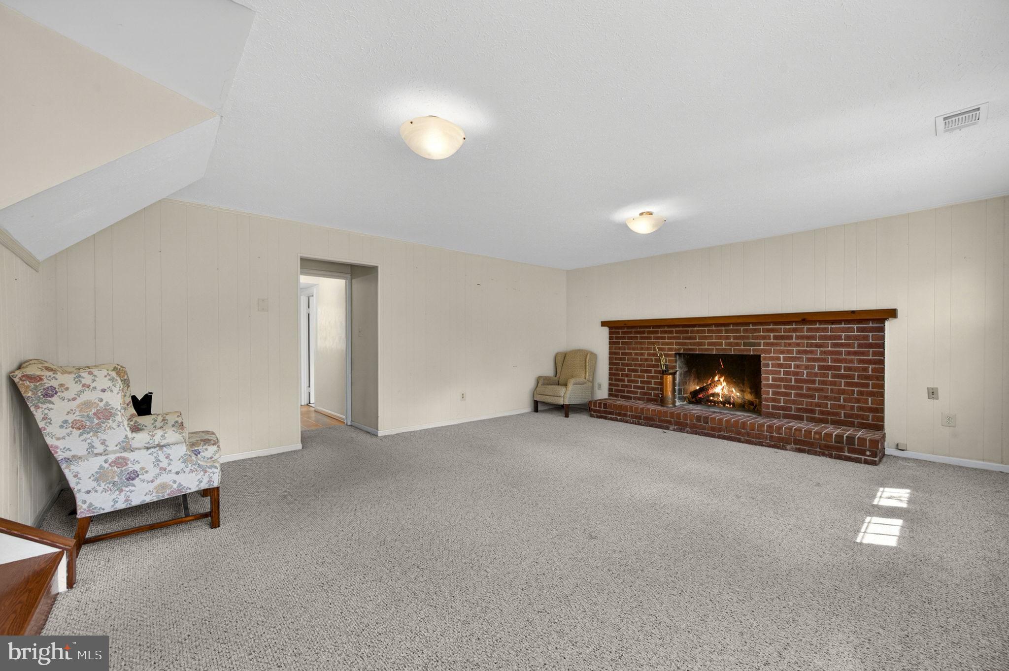 CLARKES LANDING - Residential