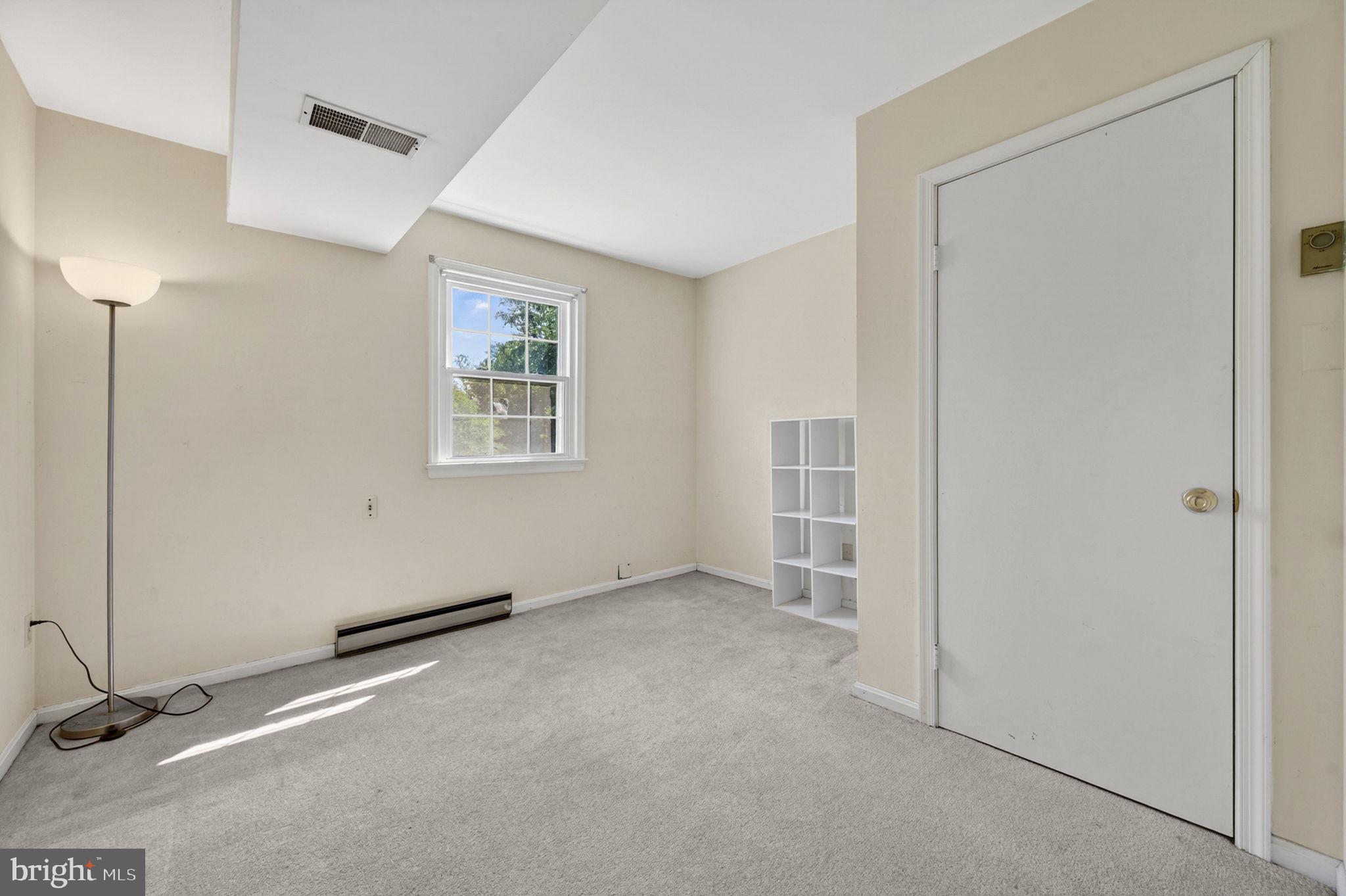 CLARKES LANDING - Residential