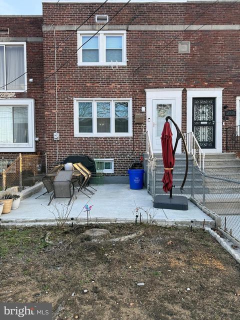 2932 CLINTON STREET CAMDEN NJ 08105