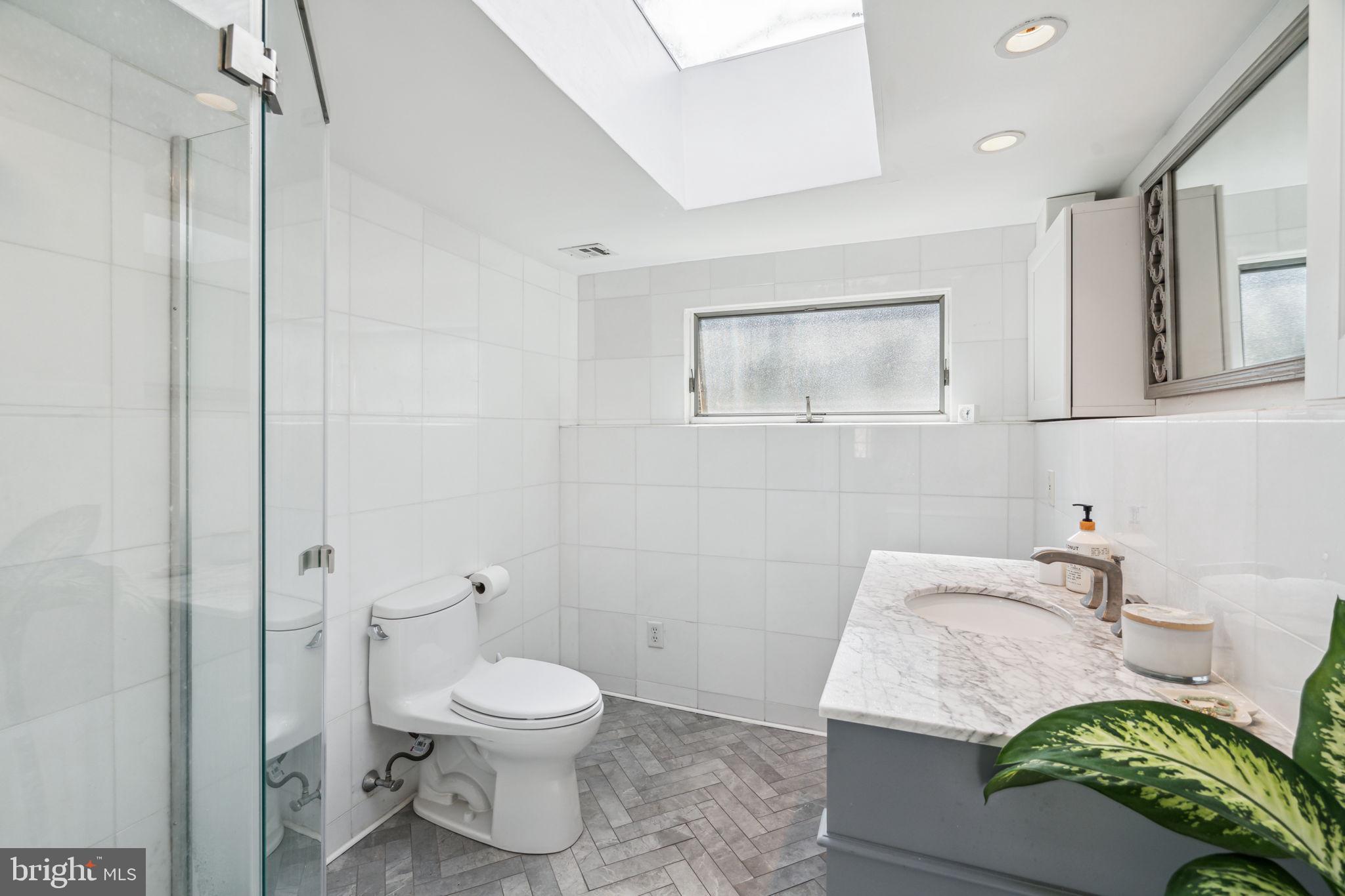 WASHINGTON SQ WEST - Residential