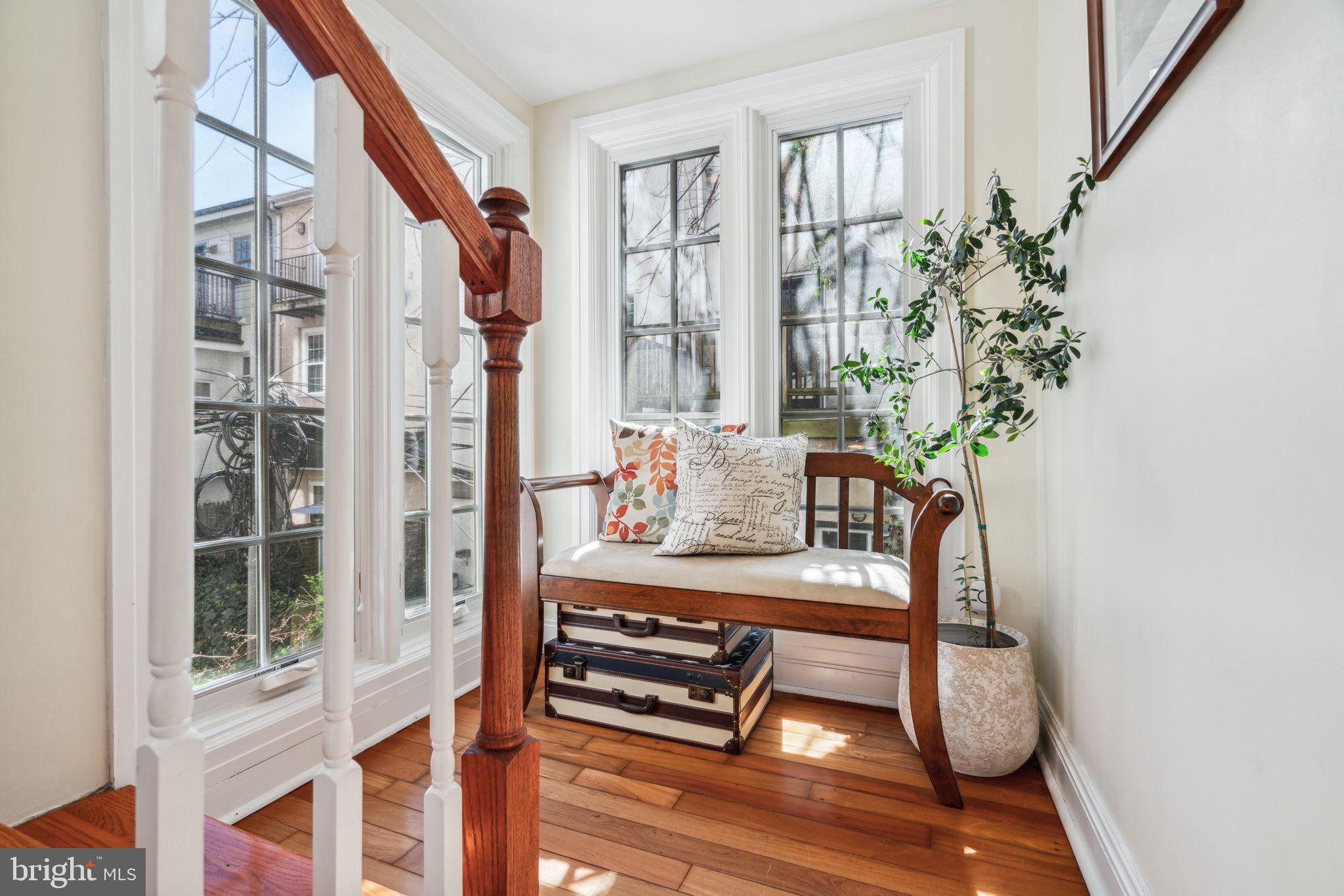 WASHINGTON SQ WEST - Residential