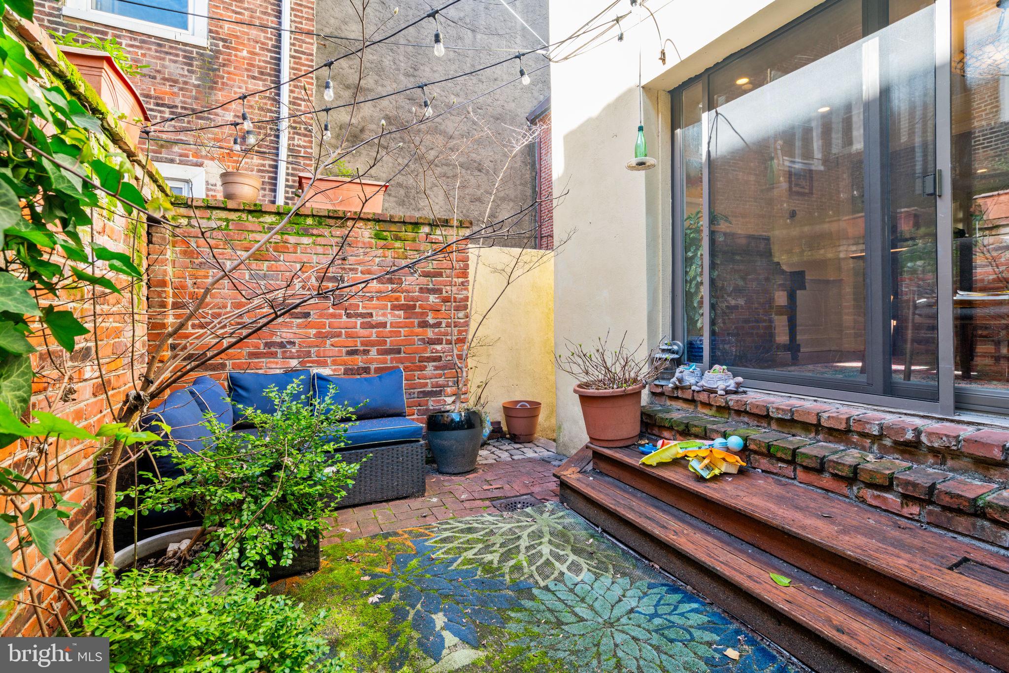 WASHINGTON SQ WEST - Residential