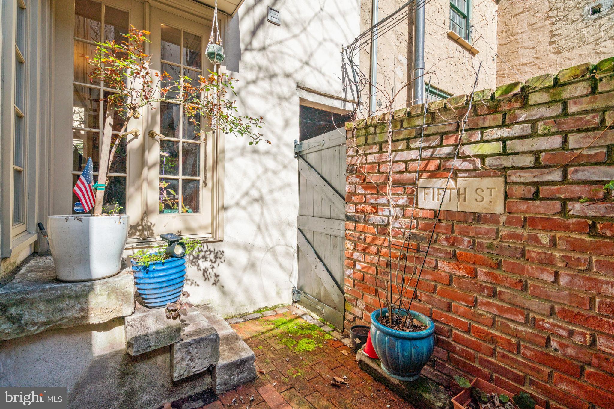 WASHINGTON SQ WEST - Residential