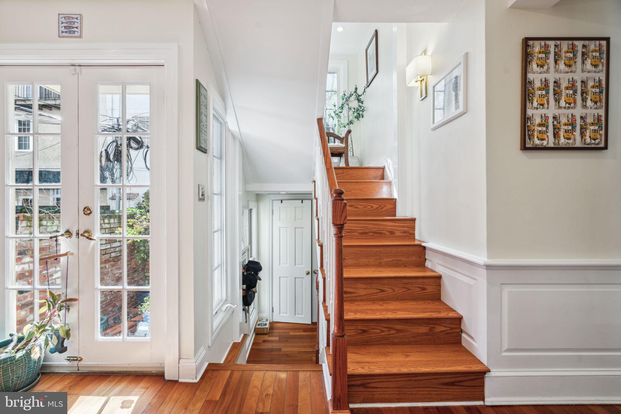 WASHINGTON SQ WEST - Residential