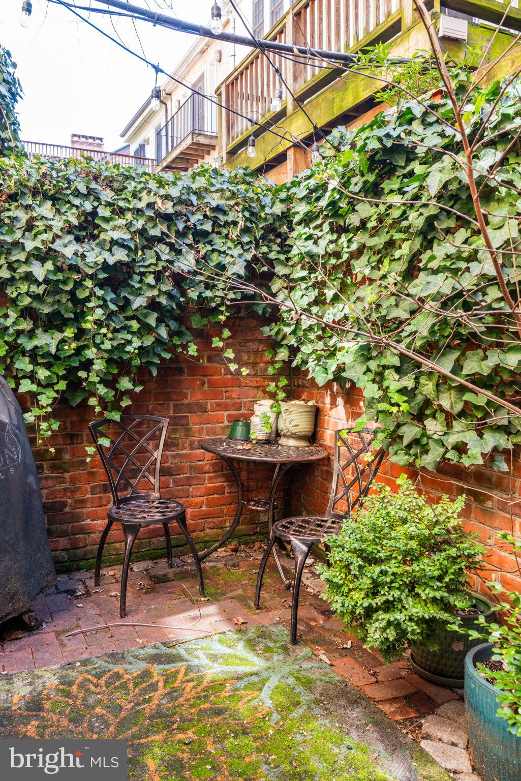 WASHINGTON SQ WEST - Residential