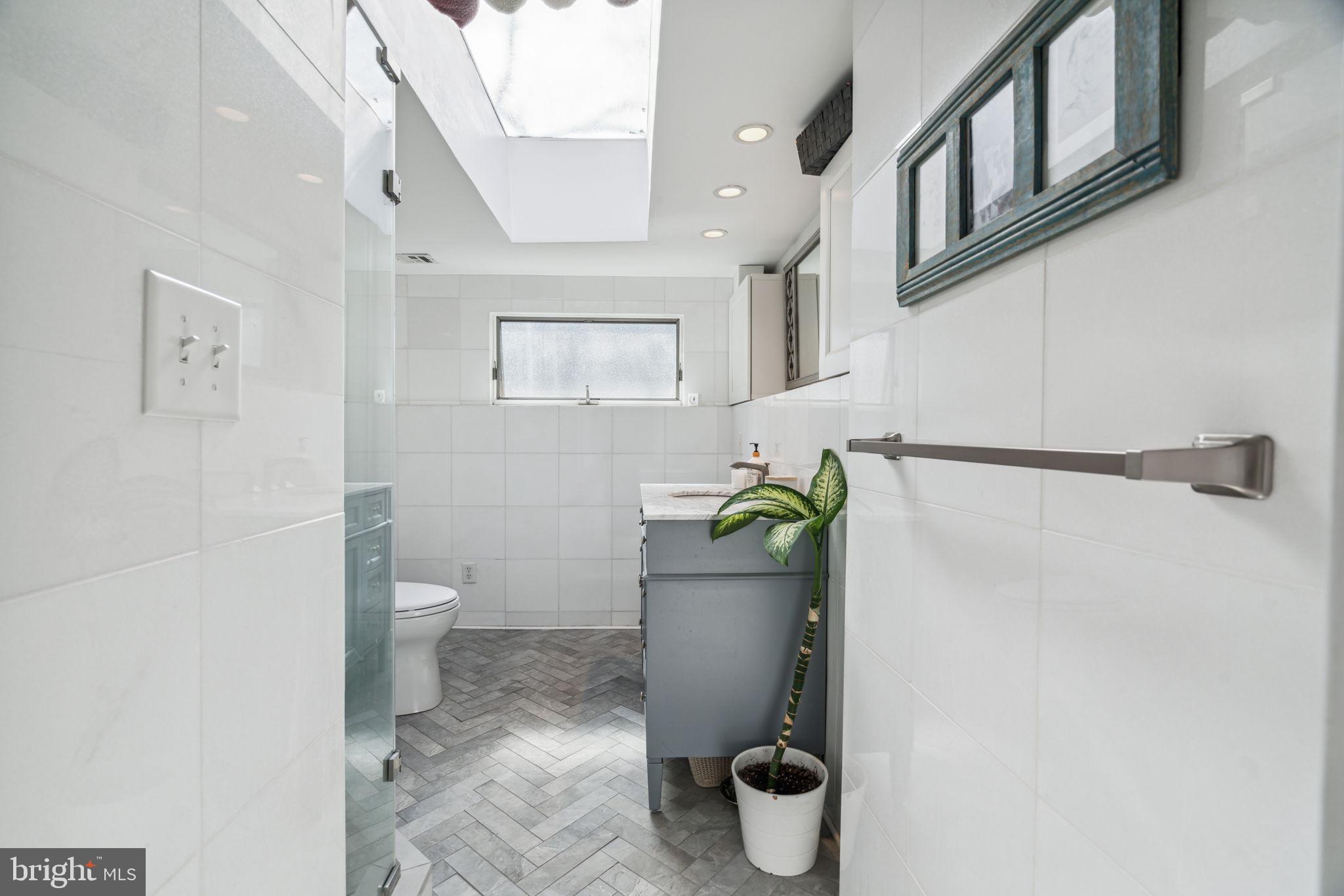 WASHINGTON SQ WEST - Residential