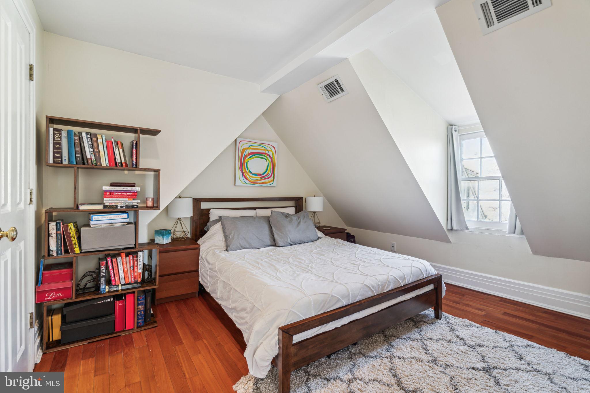 WASHINGTON SQ WEST - Residential