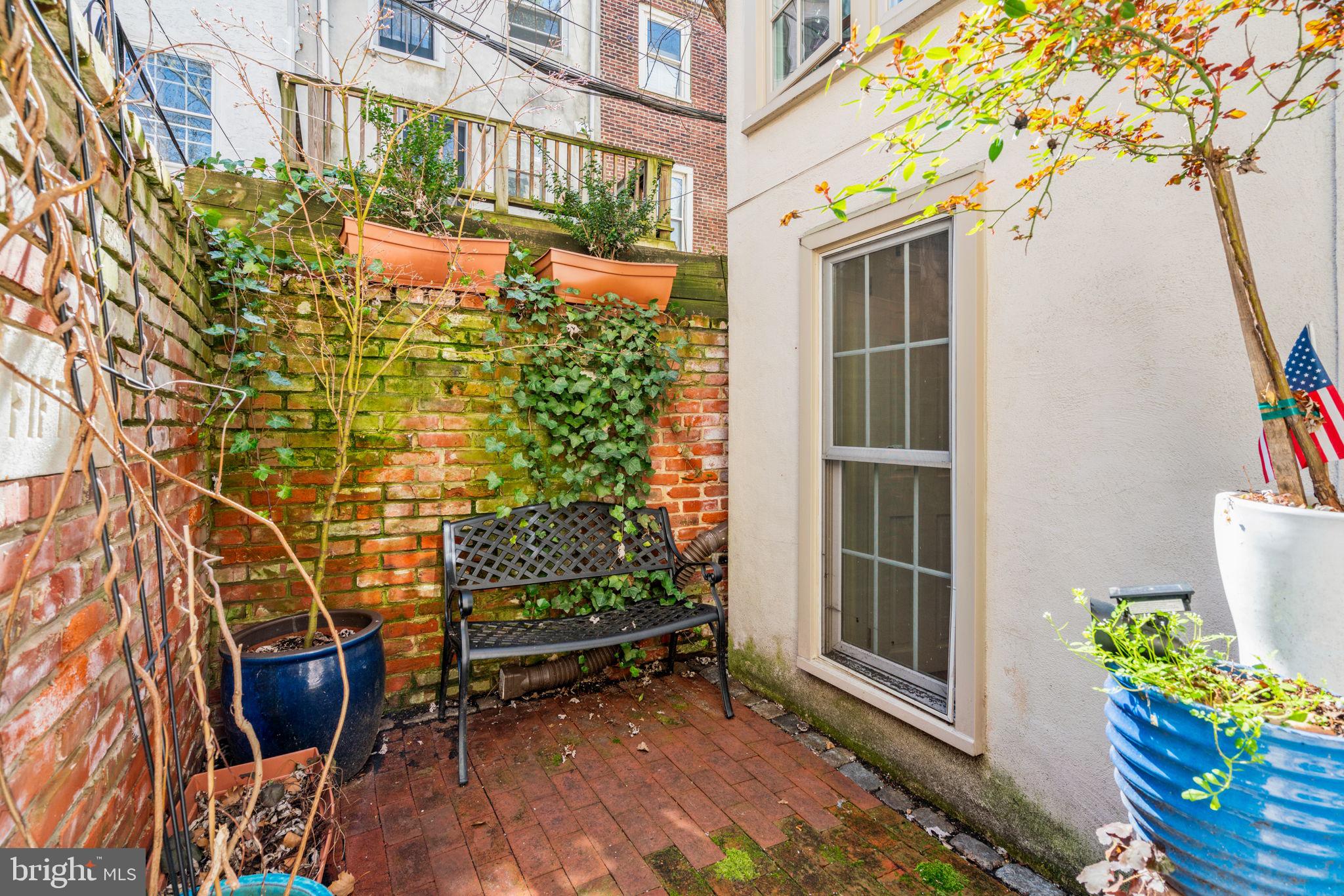 WASHINGTON SQ WEST - Residential