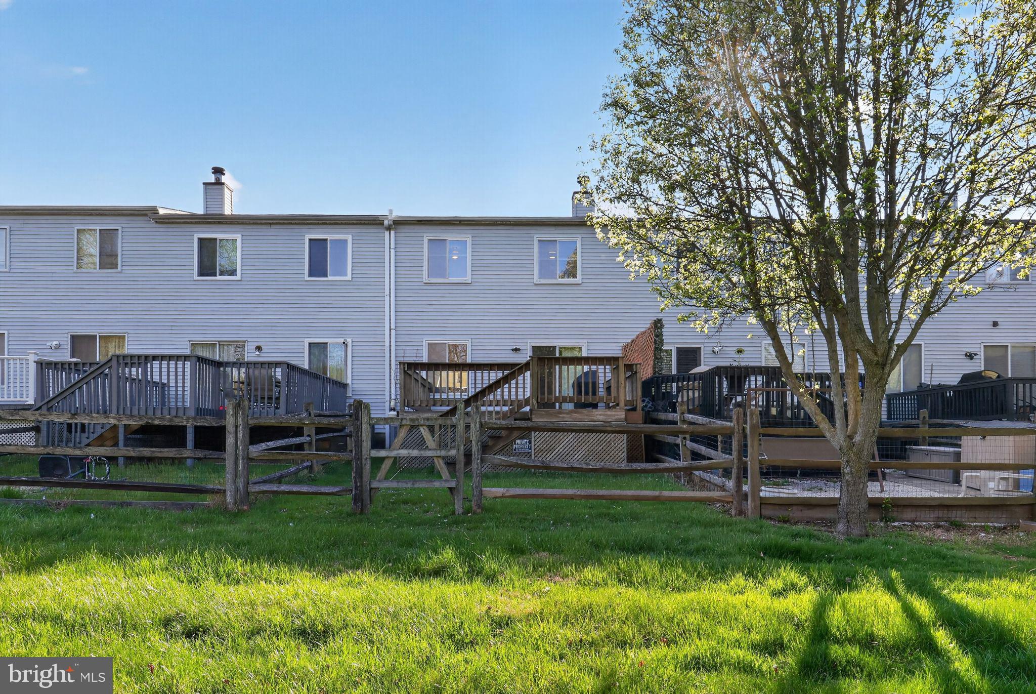 ASPEN WOODS - Residential