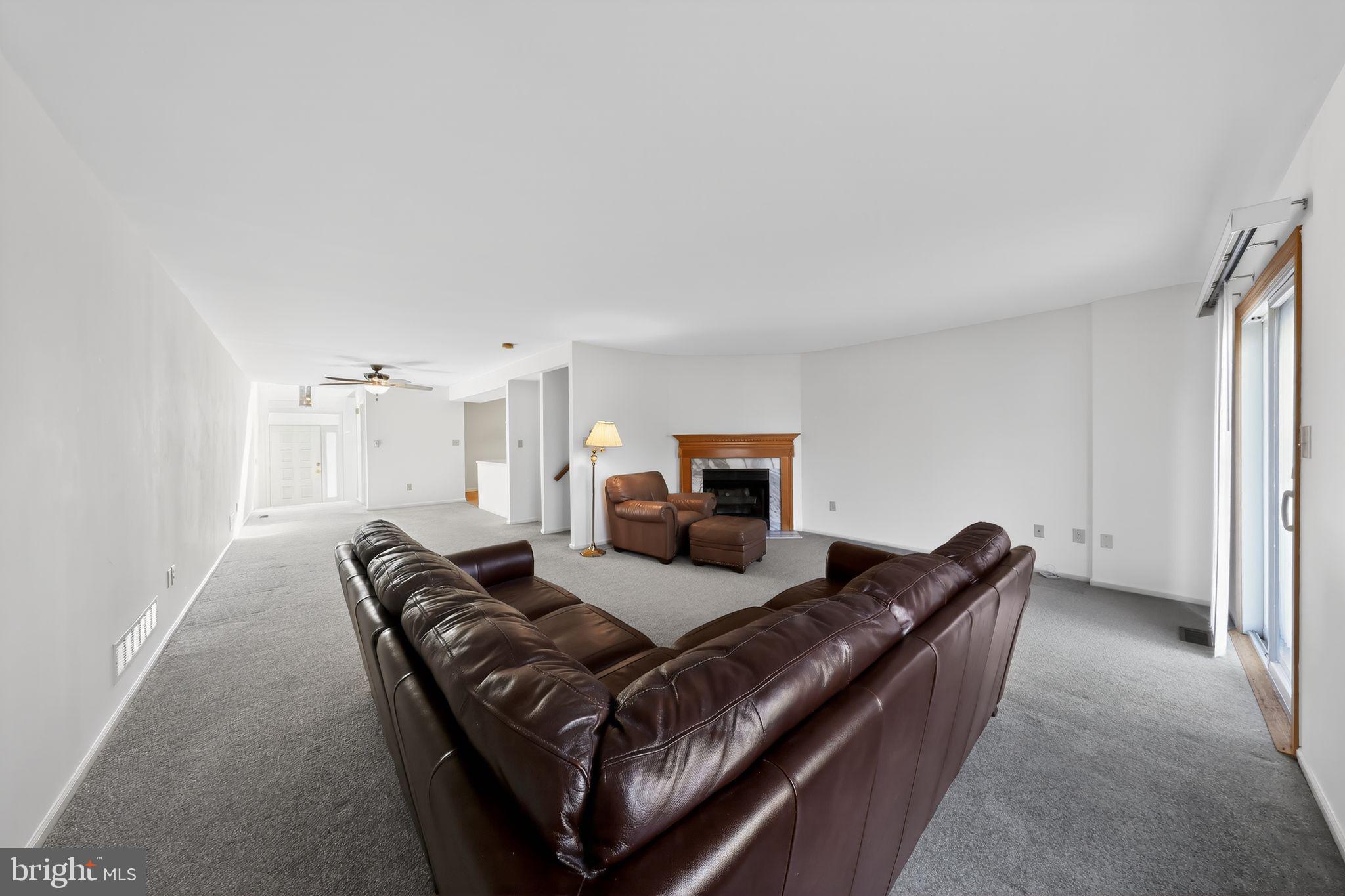 ASPEN WOODS - Residential