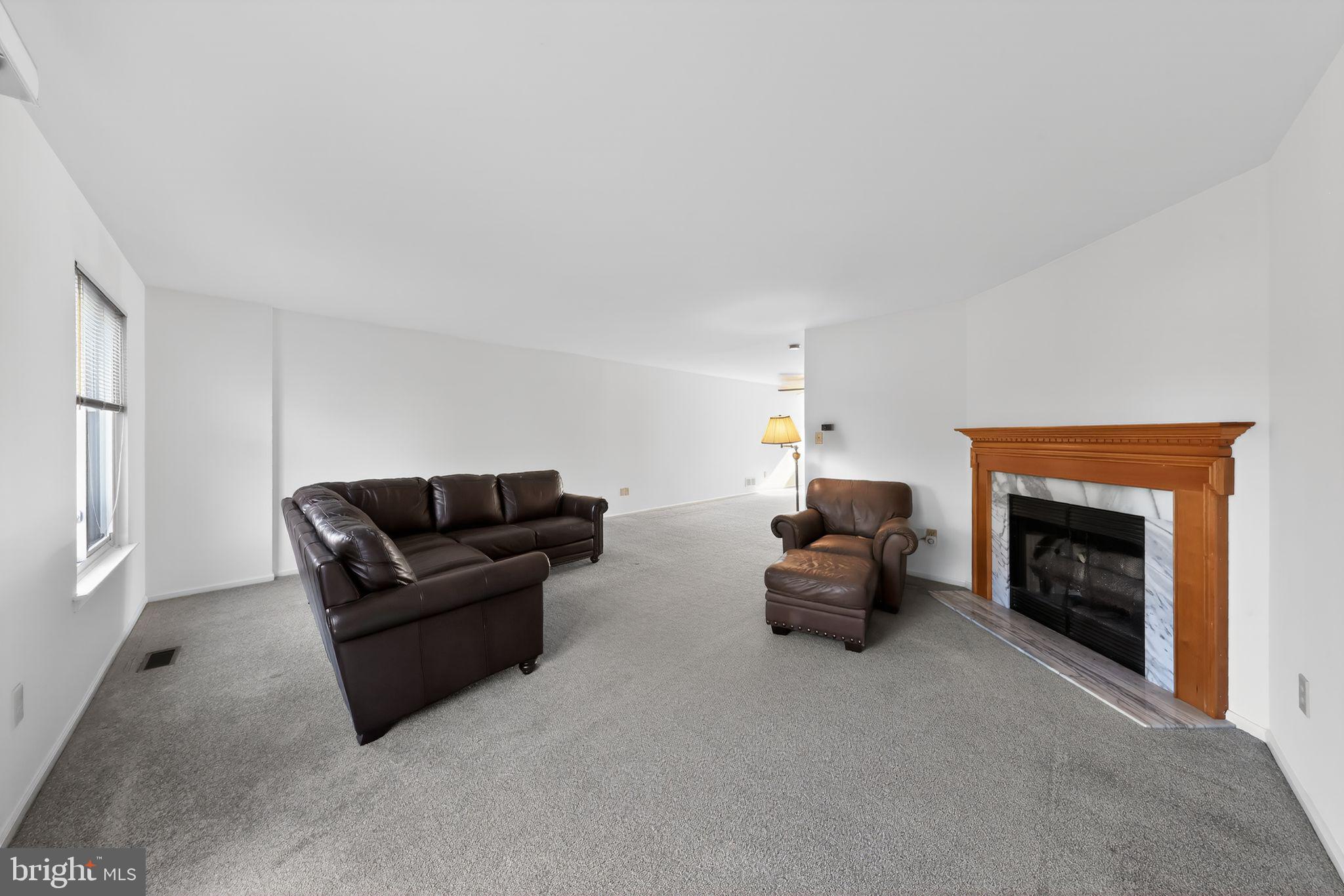 ASPEN WOODS - Residential