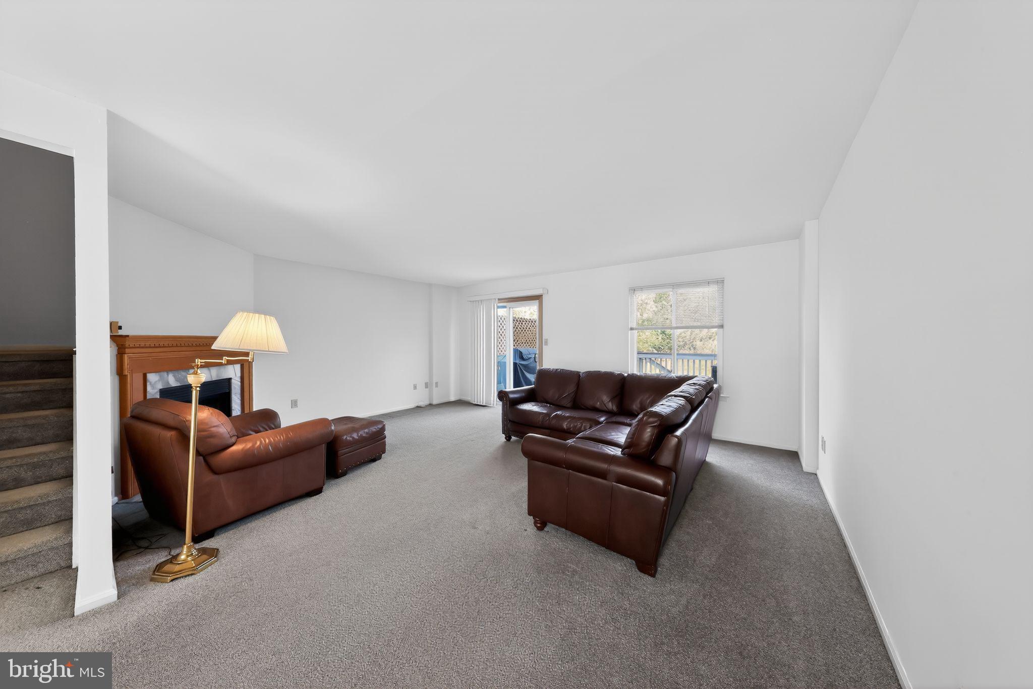 ASPEN WOODS - Residential