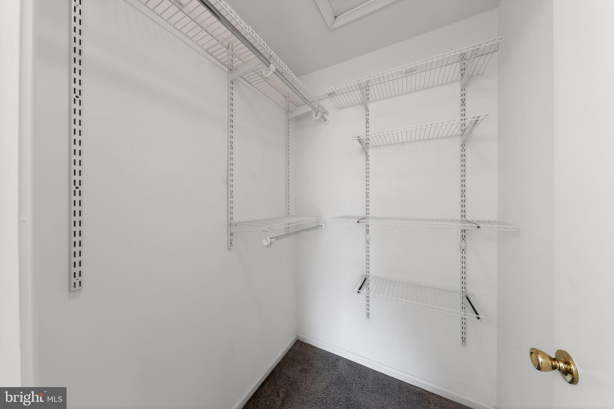 ASPEN WOODS - Residential