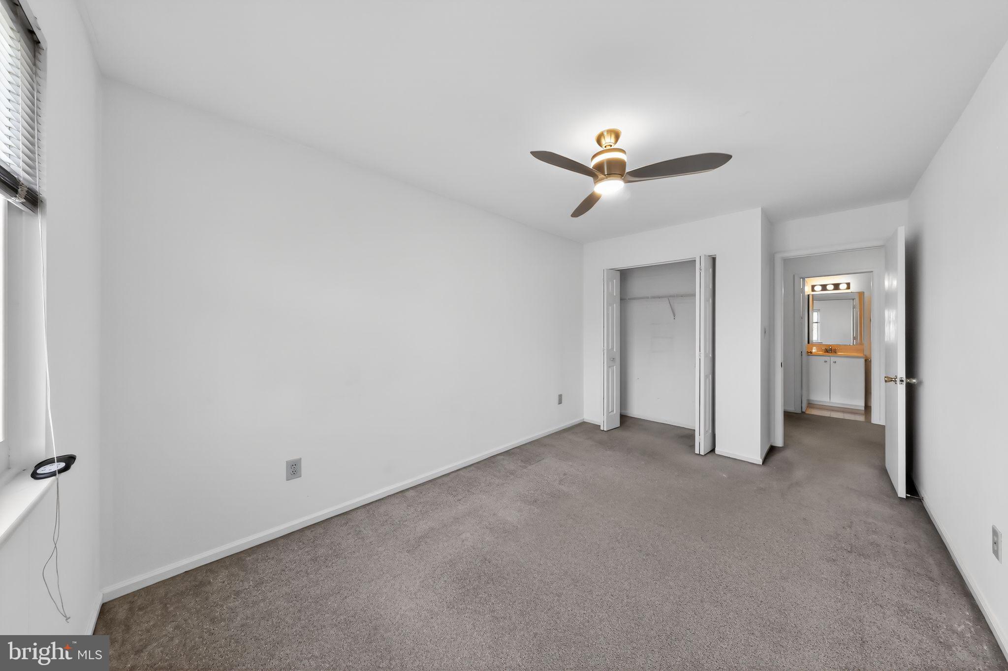 ASPEN WOODS - Residential