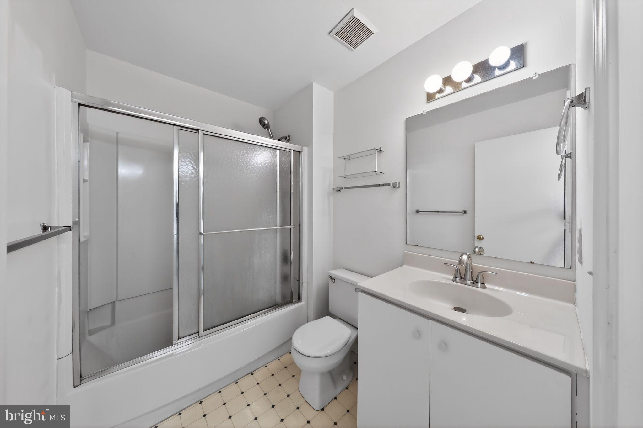 ASPEN WOODS - Residential