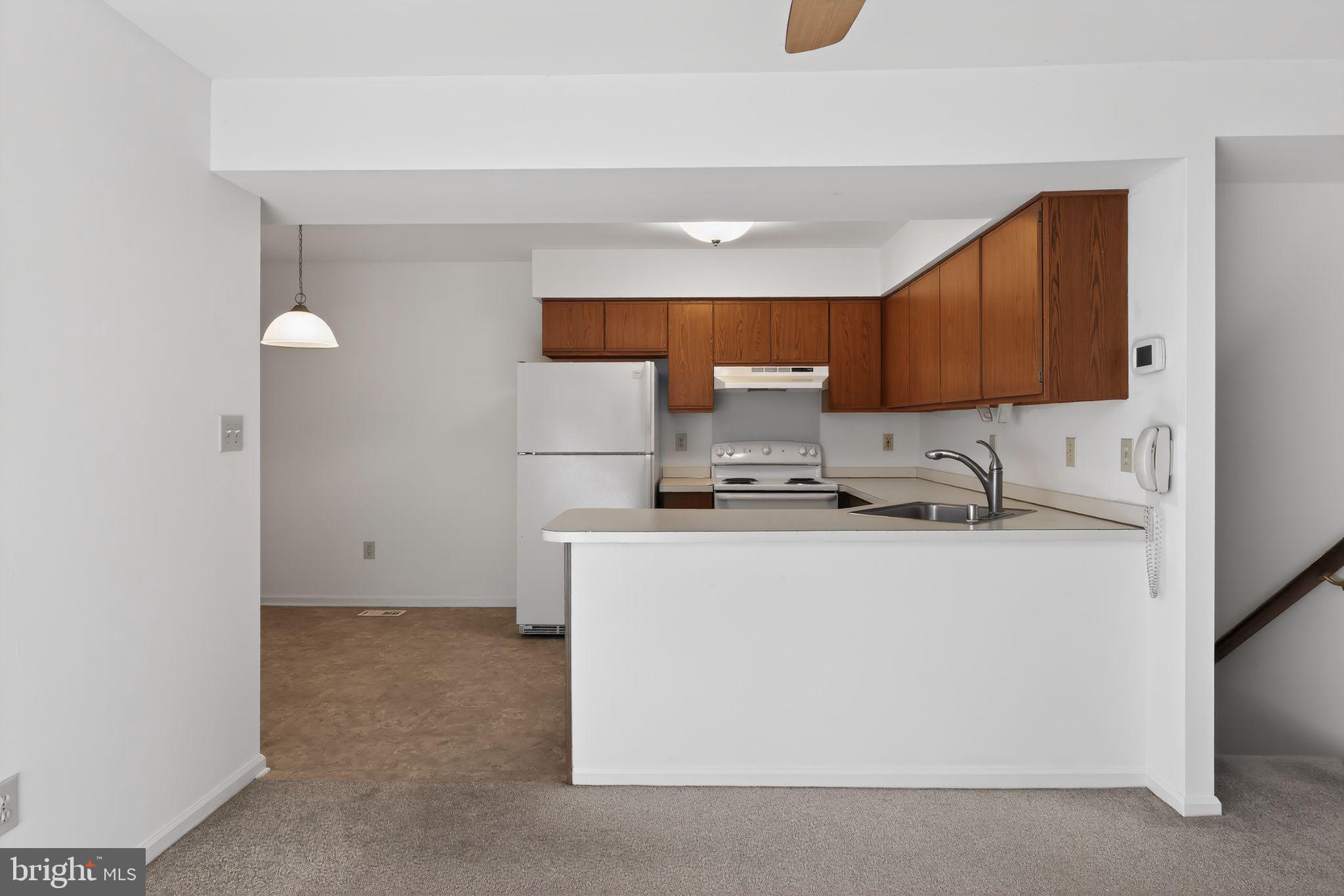 ASPEN WOODS - Residential