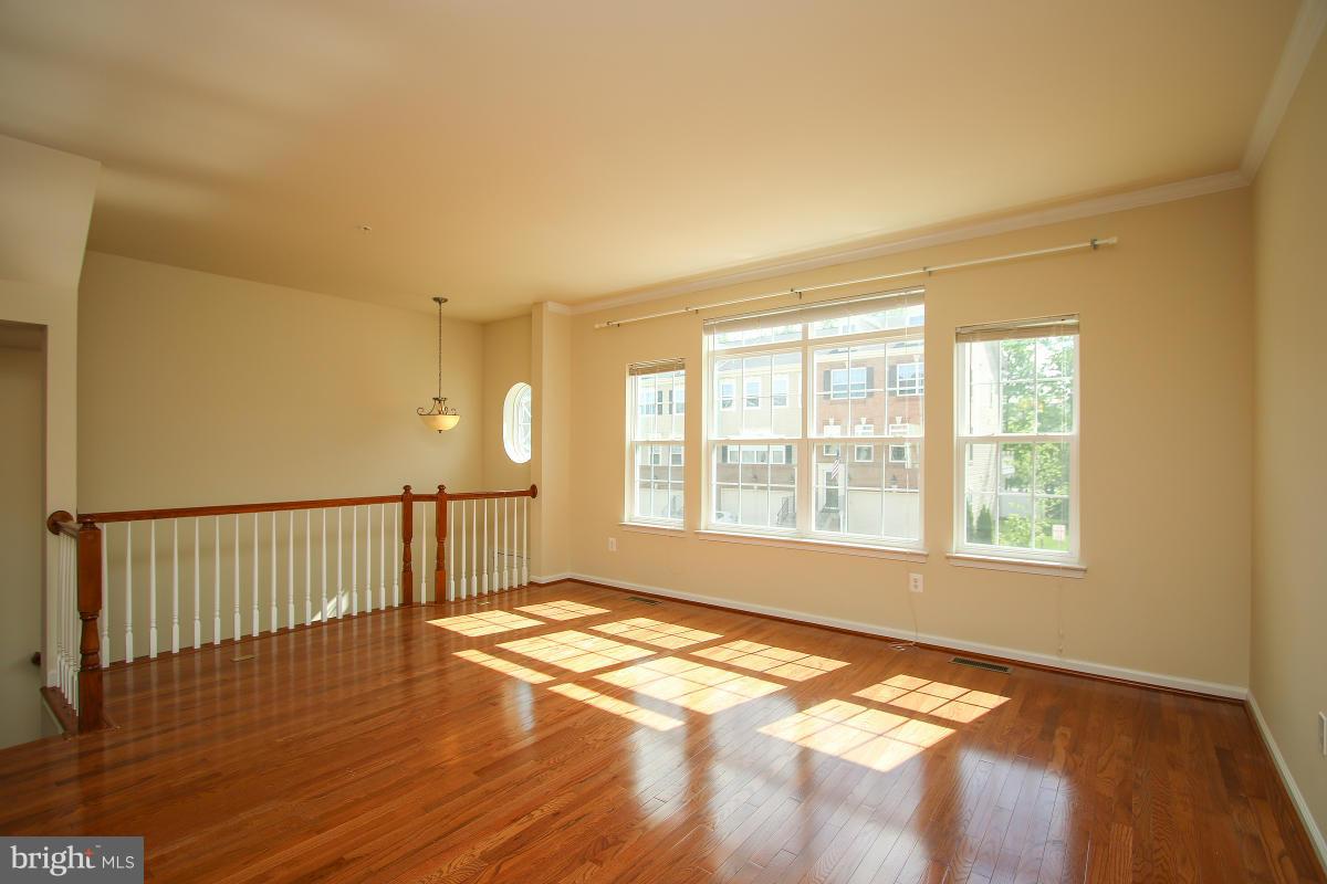 TANYARD SPRINGS - Residential