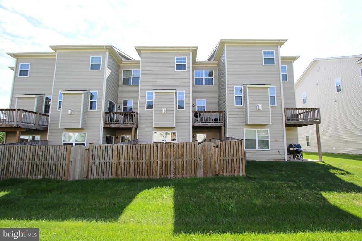 TANYARD SPRINGS - Residential