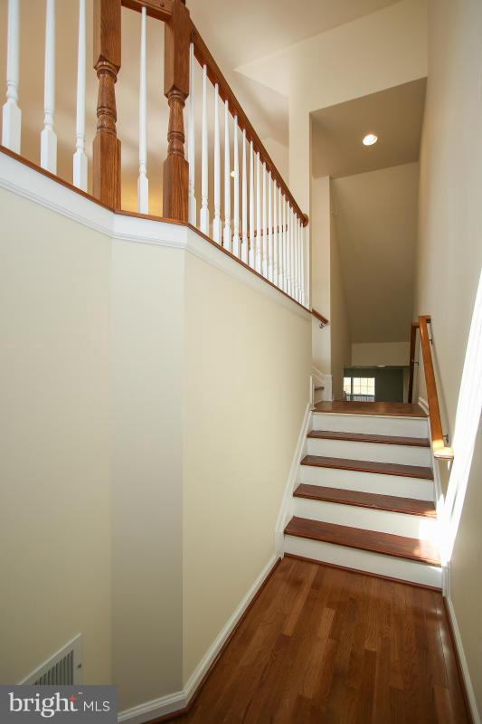 TANYARD SPRINGS - Residential