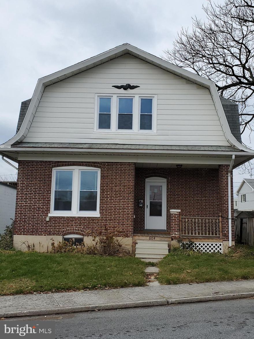 Great opportunity to have a large home in York Suburban for under $100,000! This house was in the family for over 60 years. The home has several new windows (all but a few), new furnace, updated bathroom and new electrical panel. The original woodwork is gorgeous. Spacious bedroom with large closets - unusual for a house built in 1930.  The basement is unfinished. It won't take much to turn this into a wonderful home!