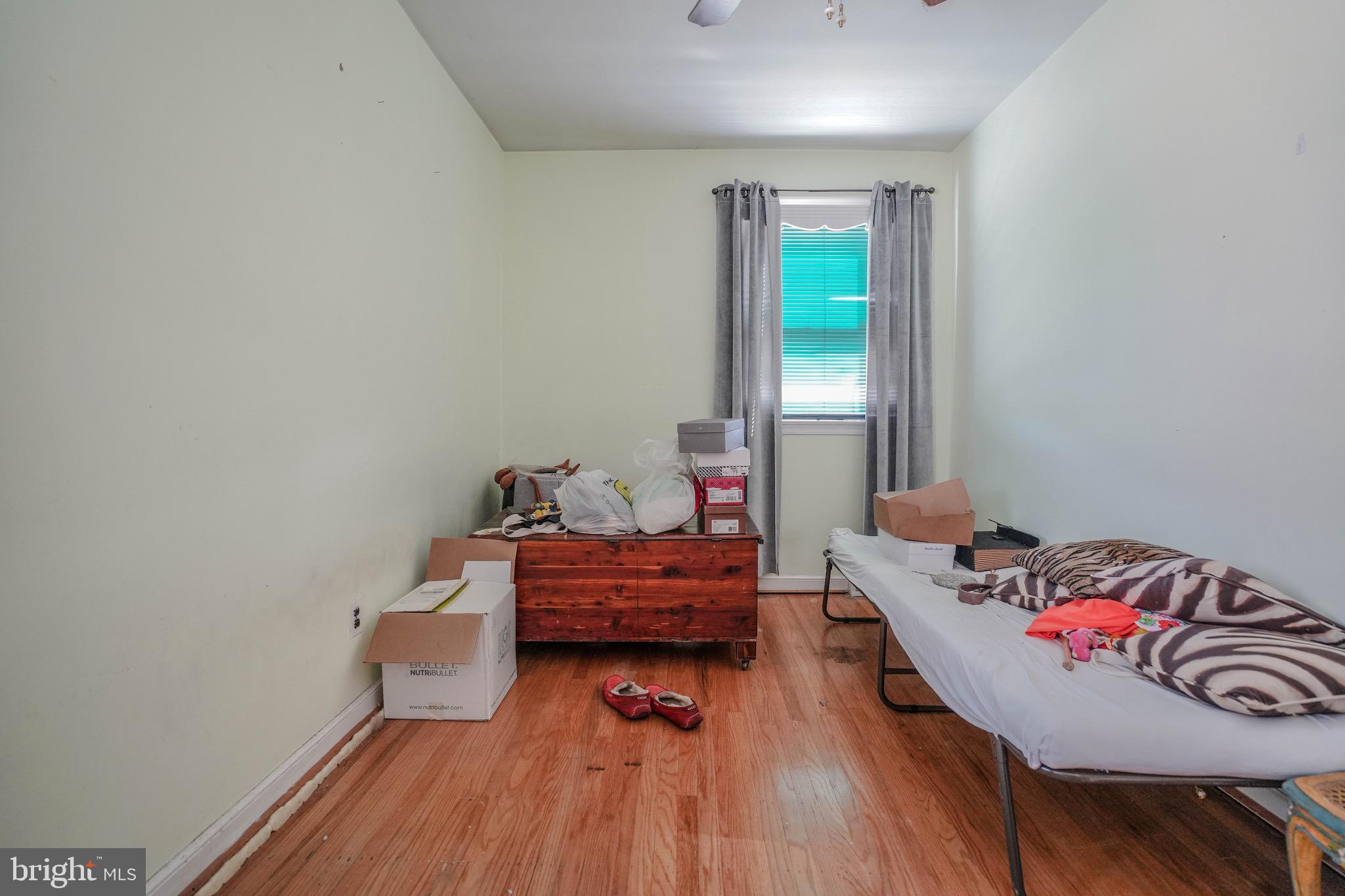 FOX CHASE - Residential