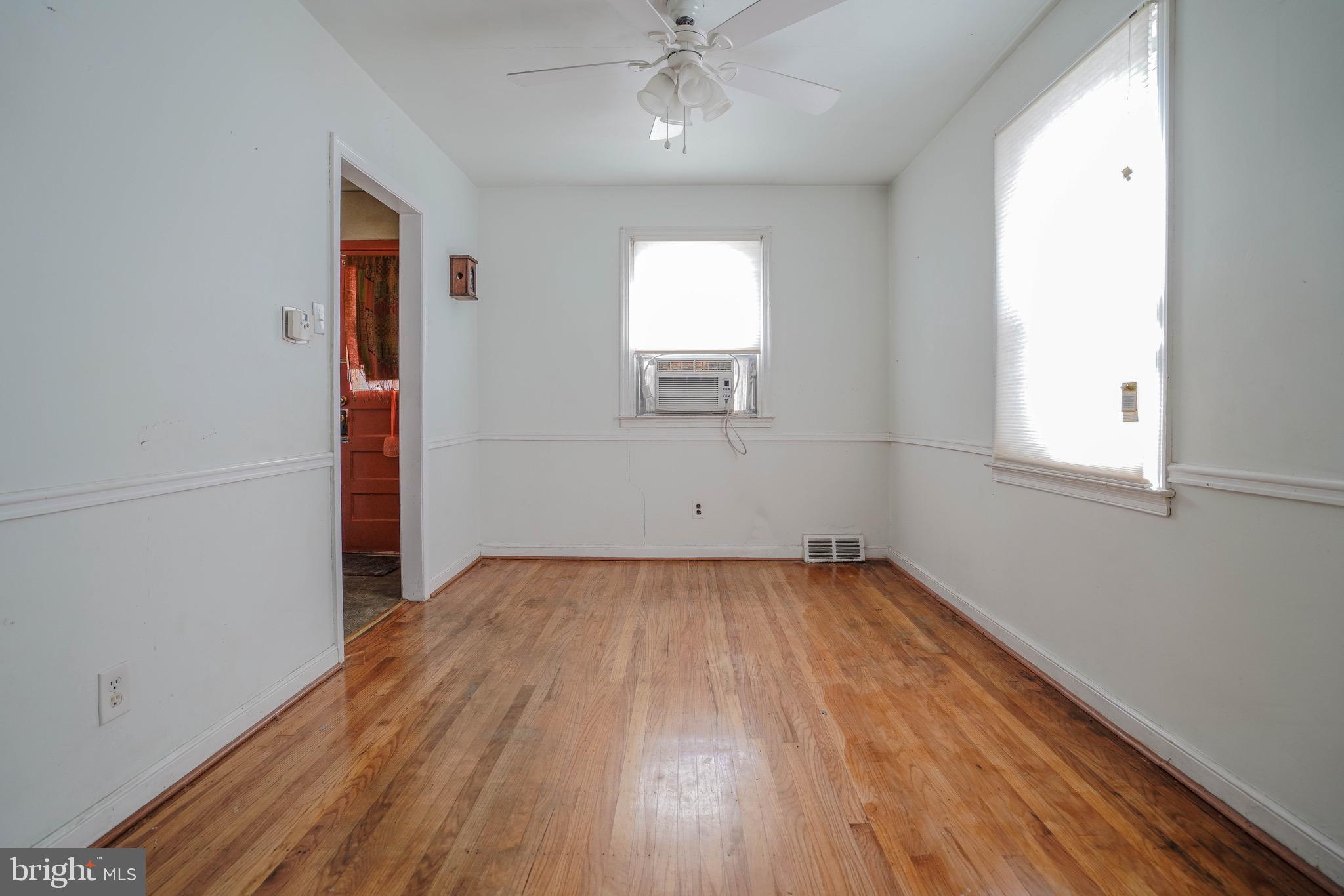 FOX CHASE - Residential