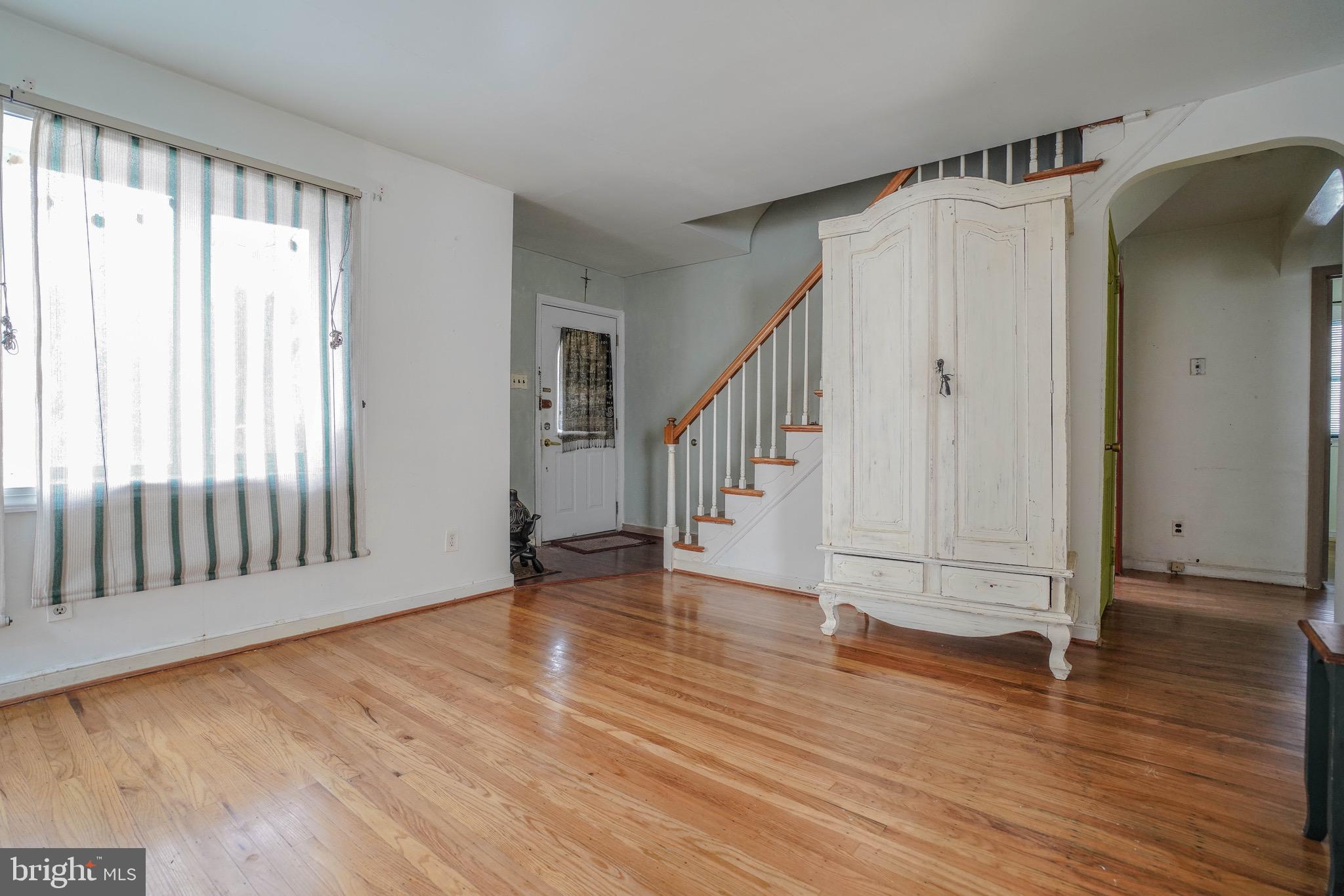 FOX CHASE - Residential