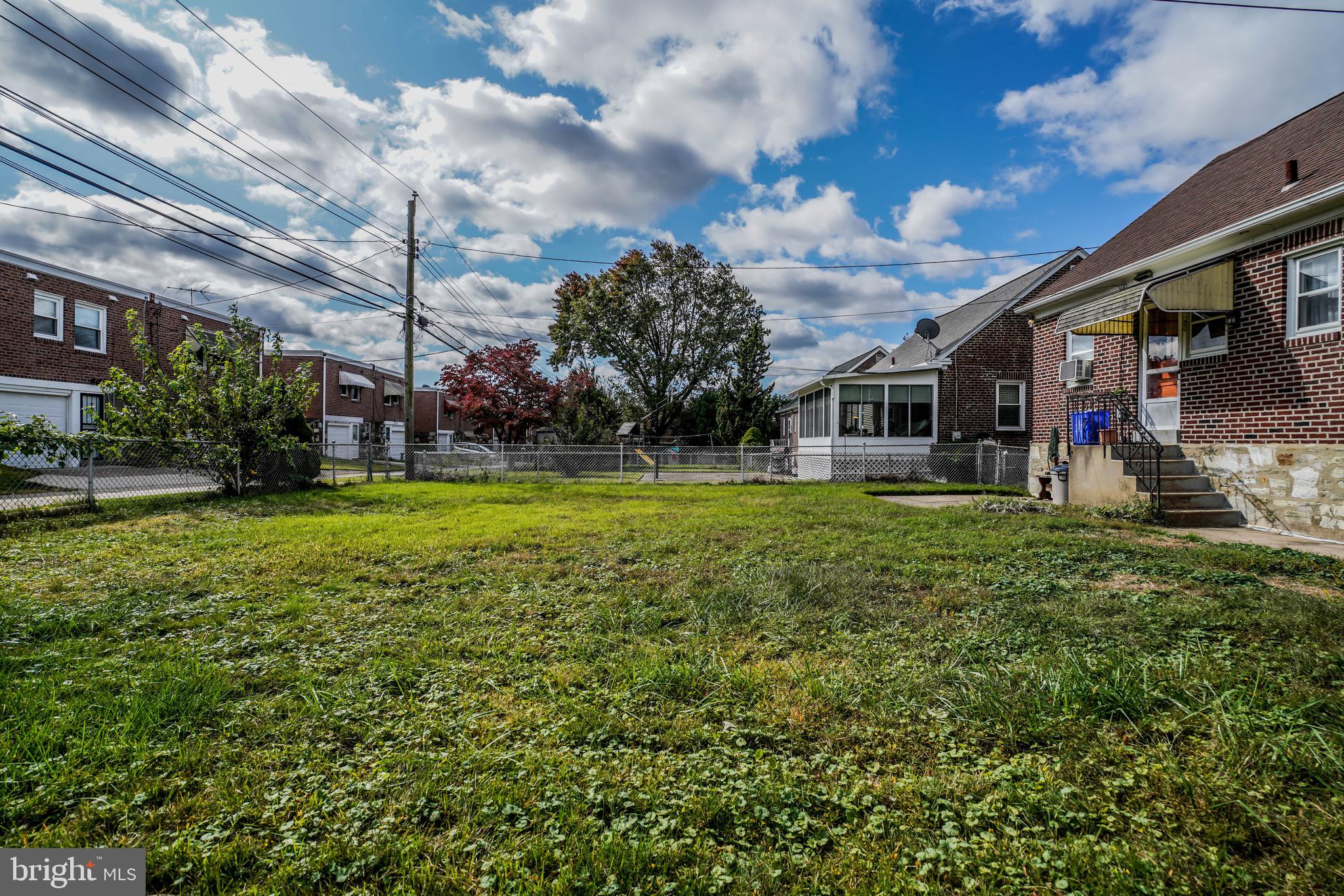 FOX CHASE - Residential