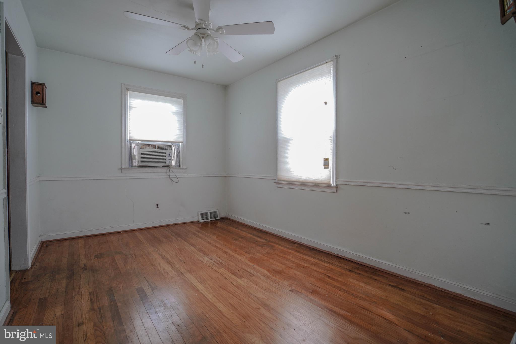 FOX CHASE - Residential