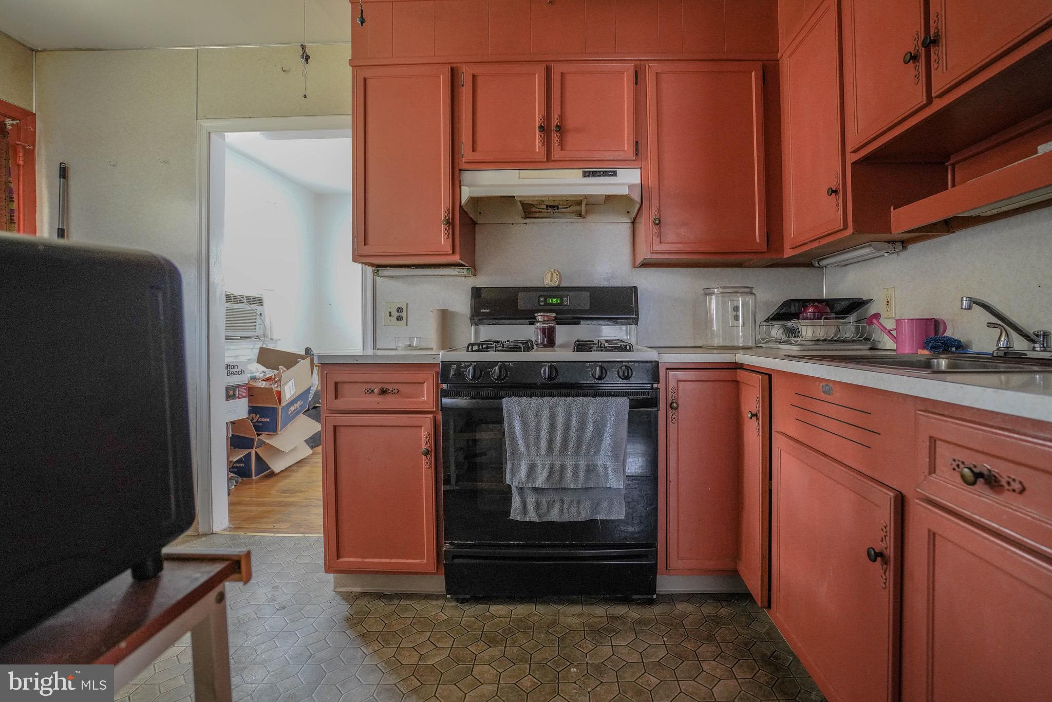 FOX CHASE - Residential