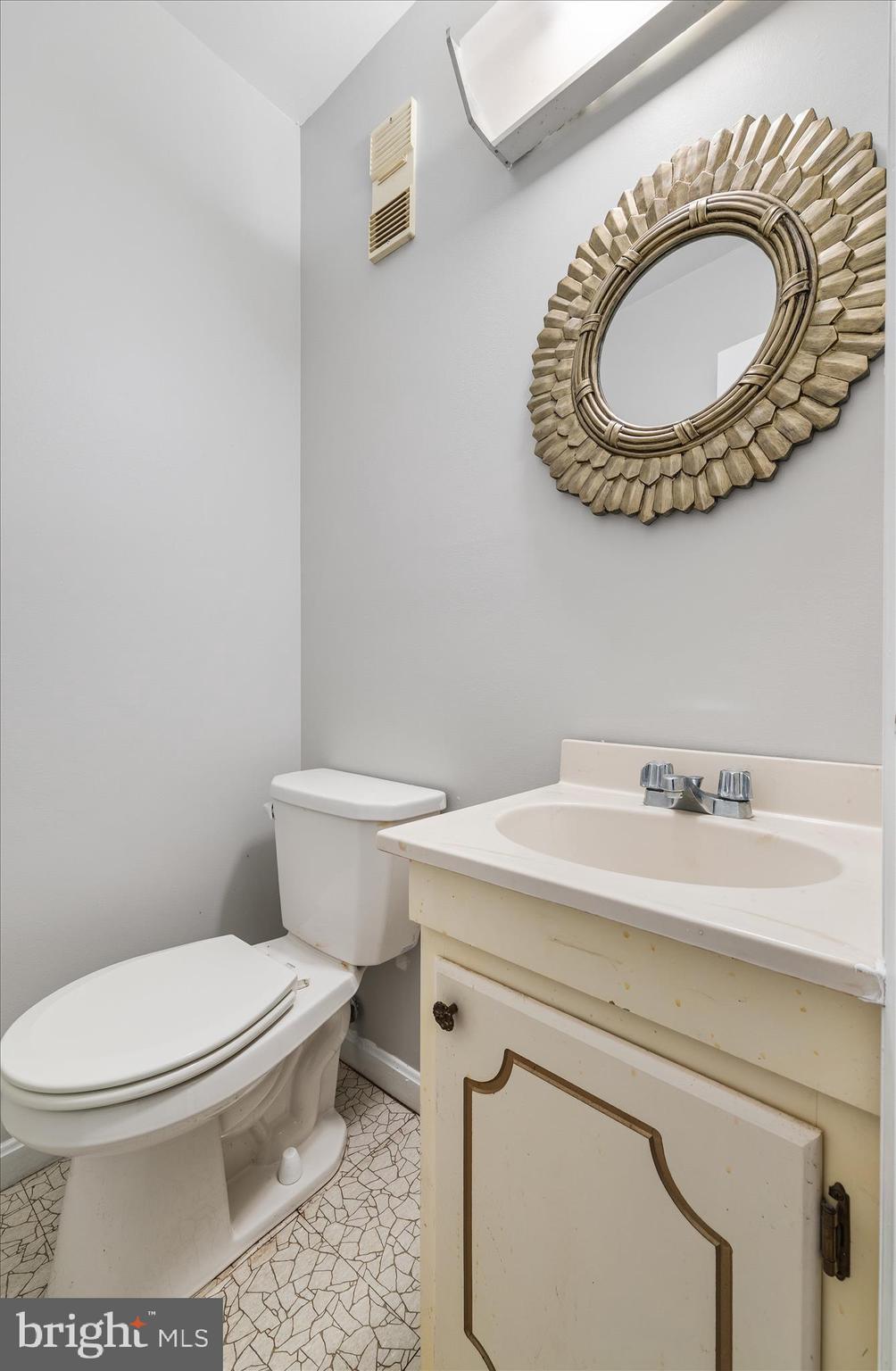 BAY HILLS TANGLEWOOD - Residential