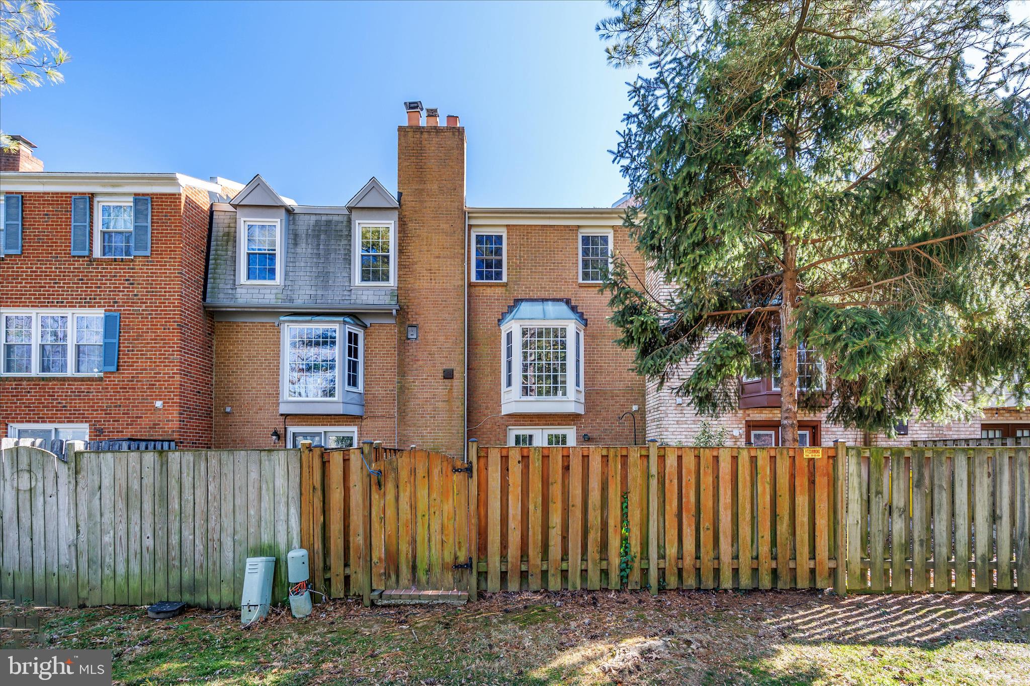 BAY HILLS TANGLEWOOD - Residential