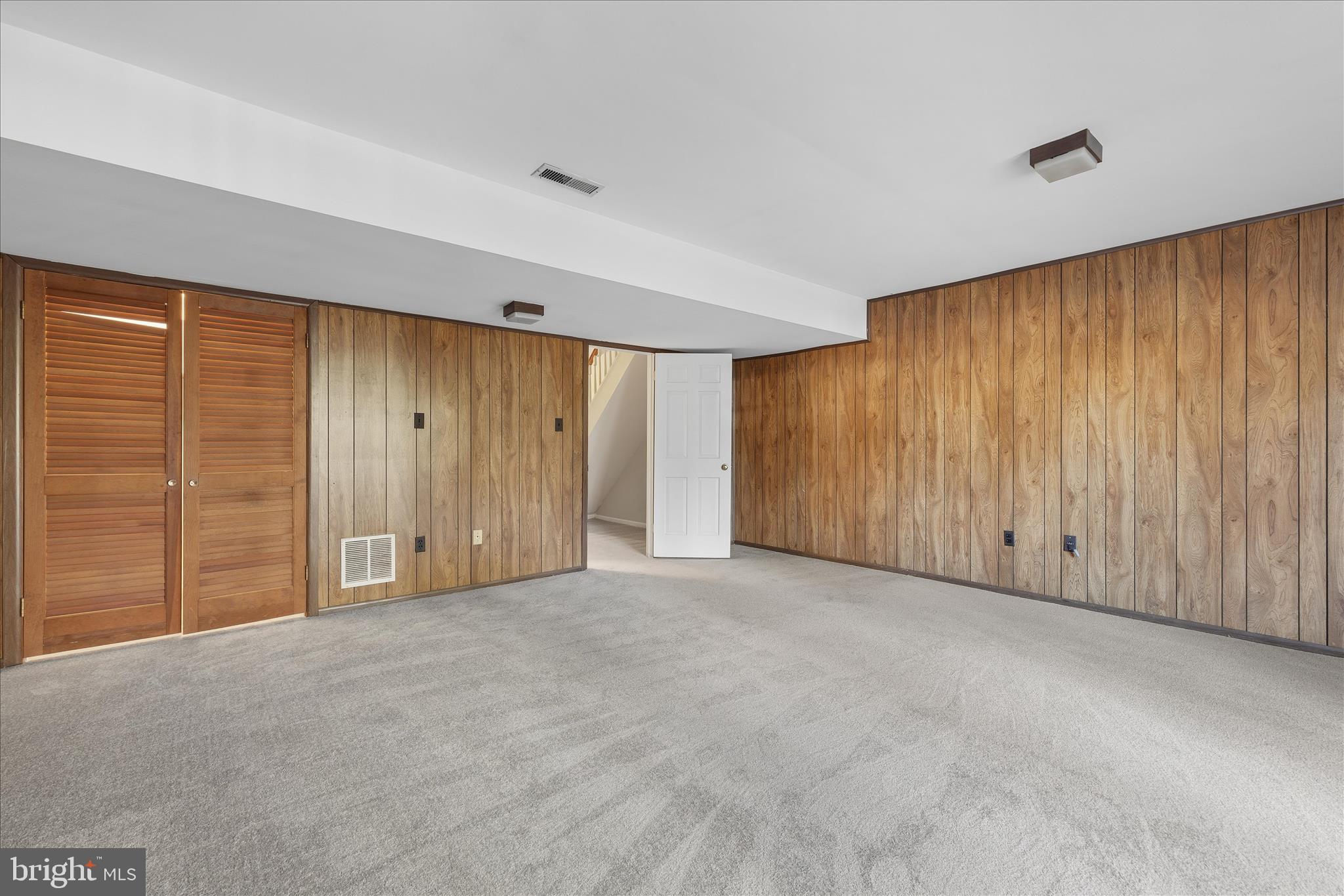 BAY HILLS TANGLEWOOD - Residential