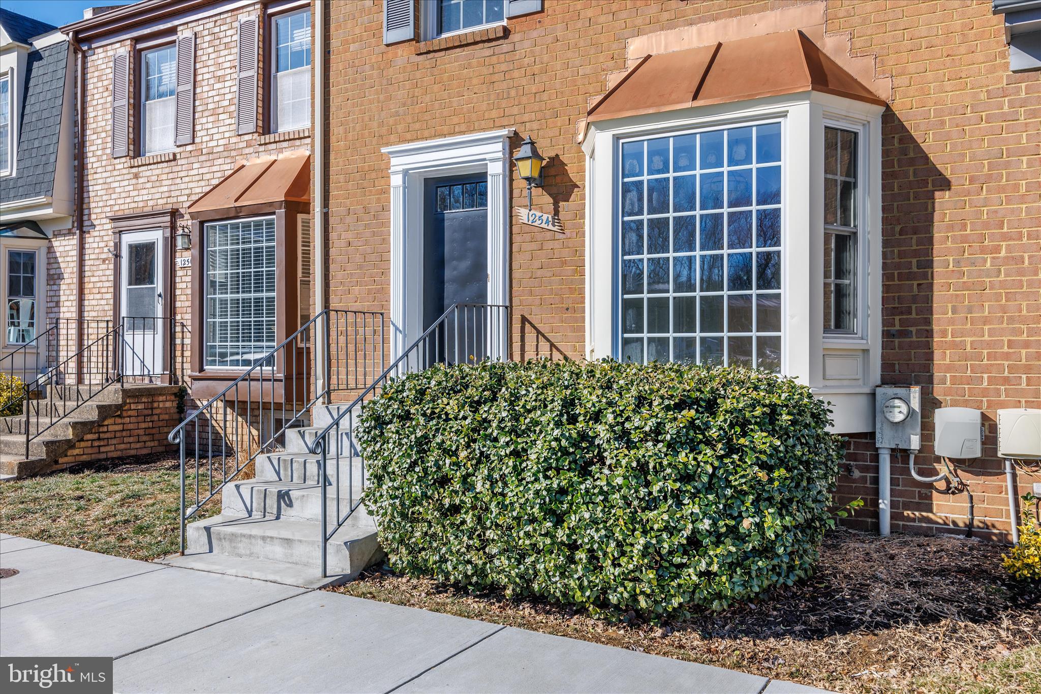 BAY HILLS TANGLEWOOD - Residential