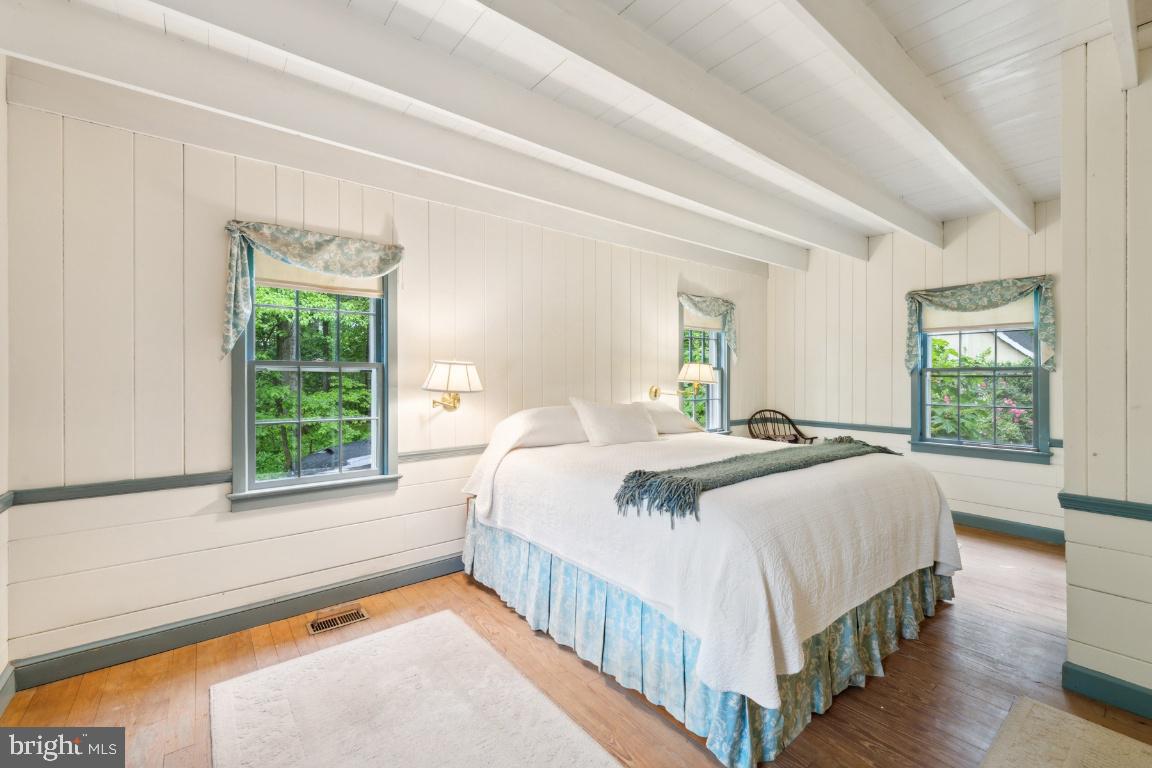 PILGRIMS REST - Residential