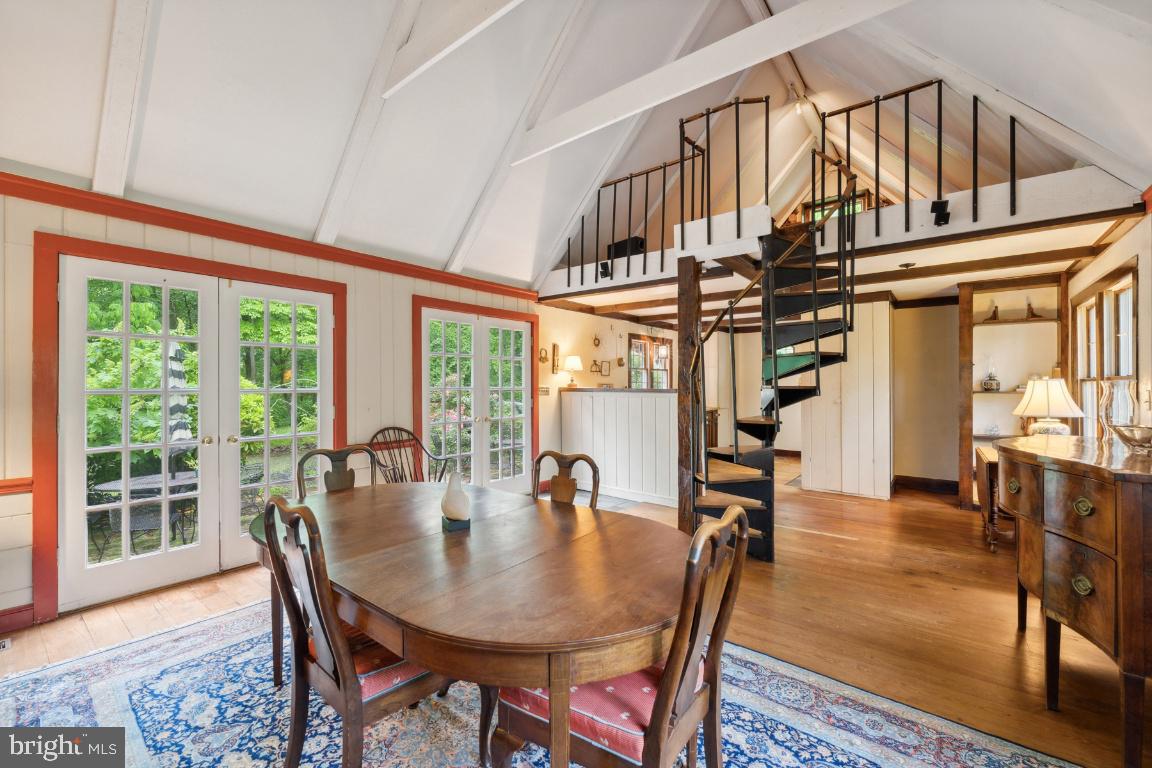 PILGRIMS REST - Residential