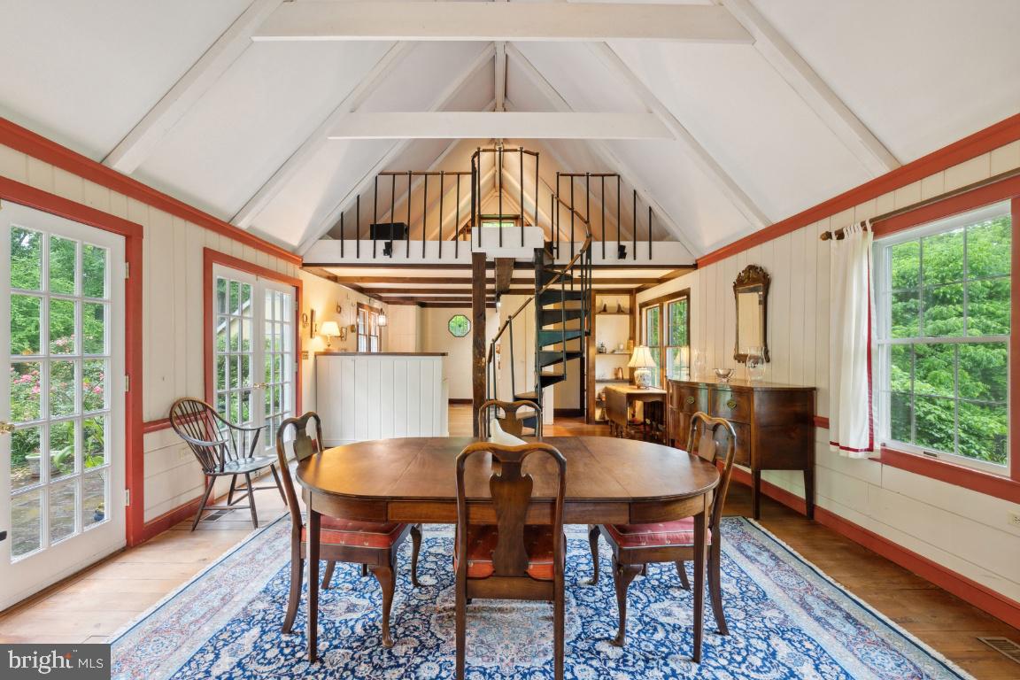 PILGRIMS REST - Residential