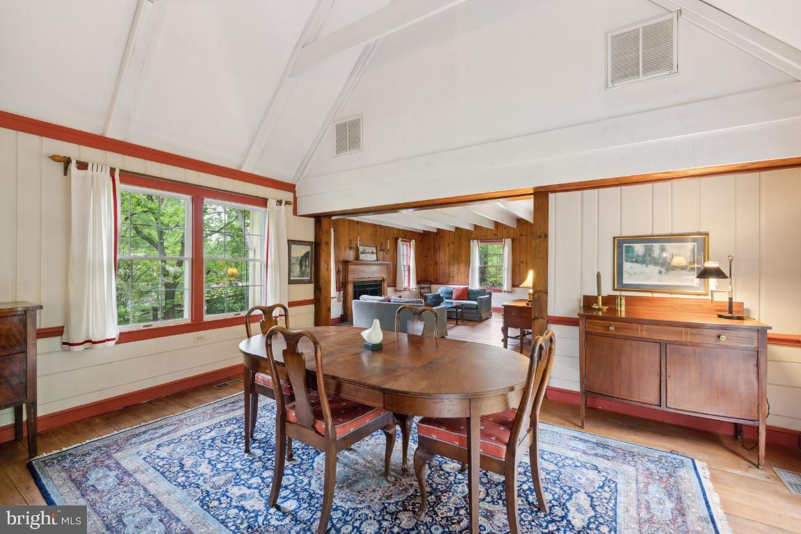 PILGRIMS REST - Residential