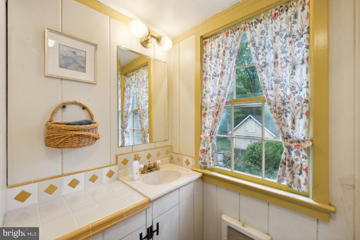 PILGRIMS REST - Residential