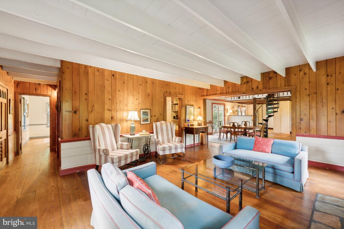 PILGRIMS REST - Residential