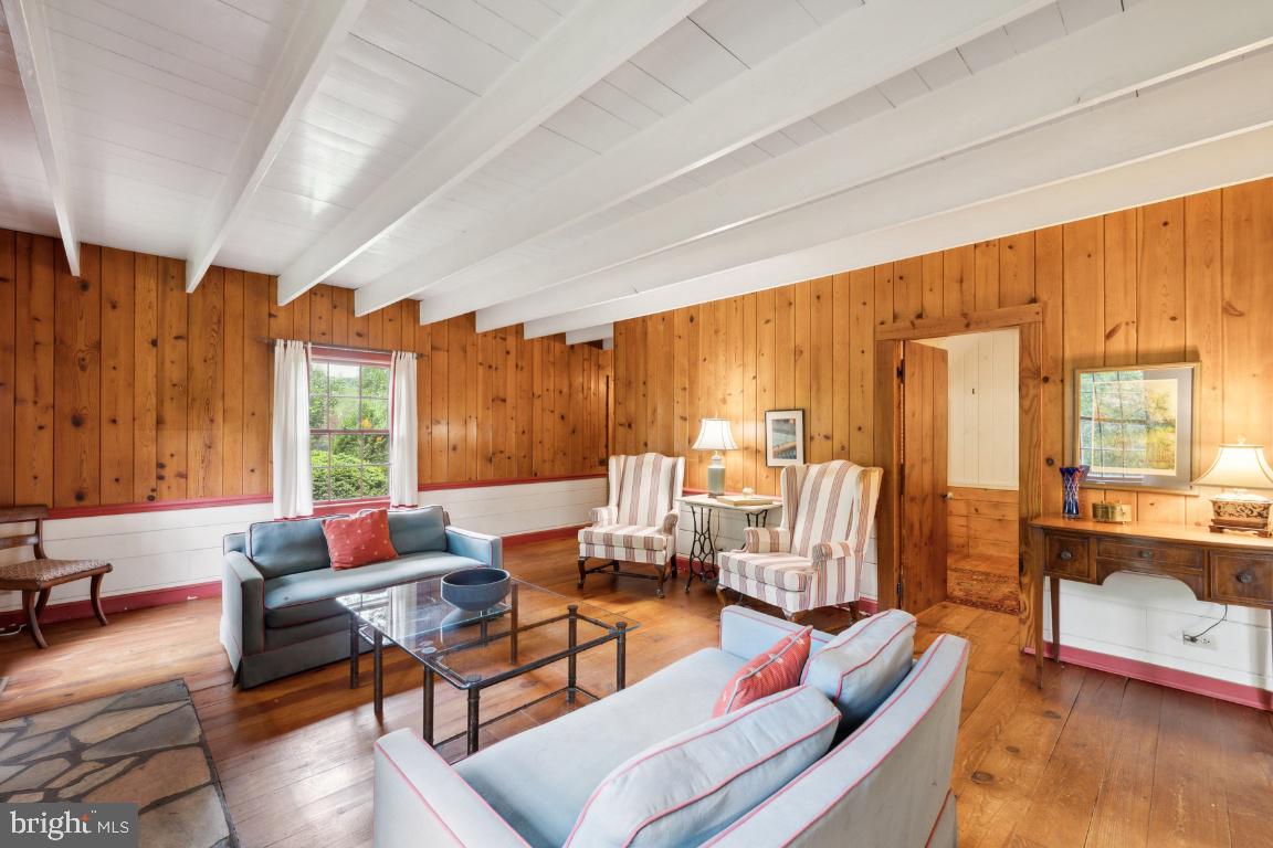 PILGRIMS REST - Residential