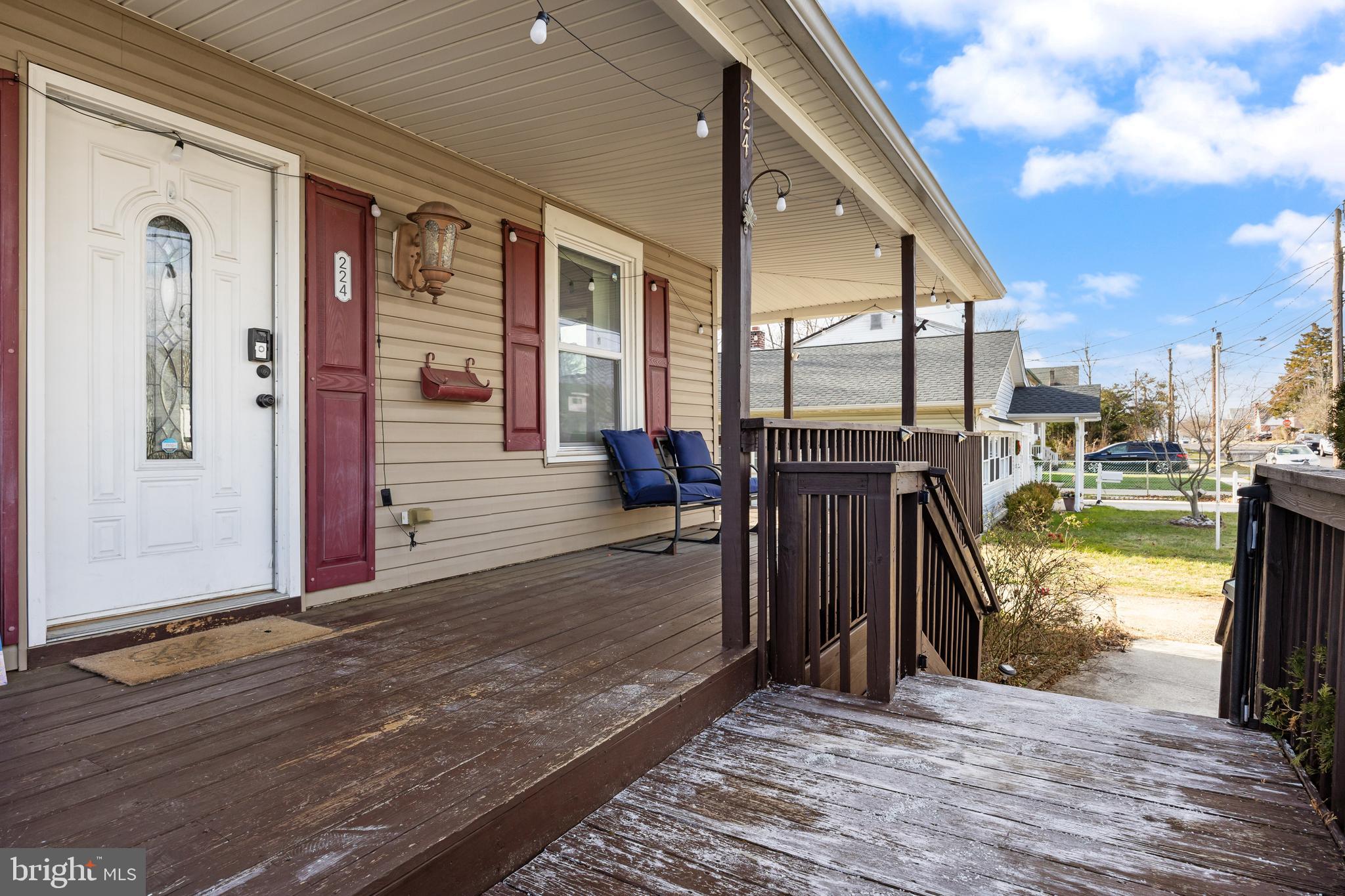 224 E LAFAYETTE AVENUE