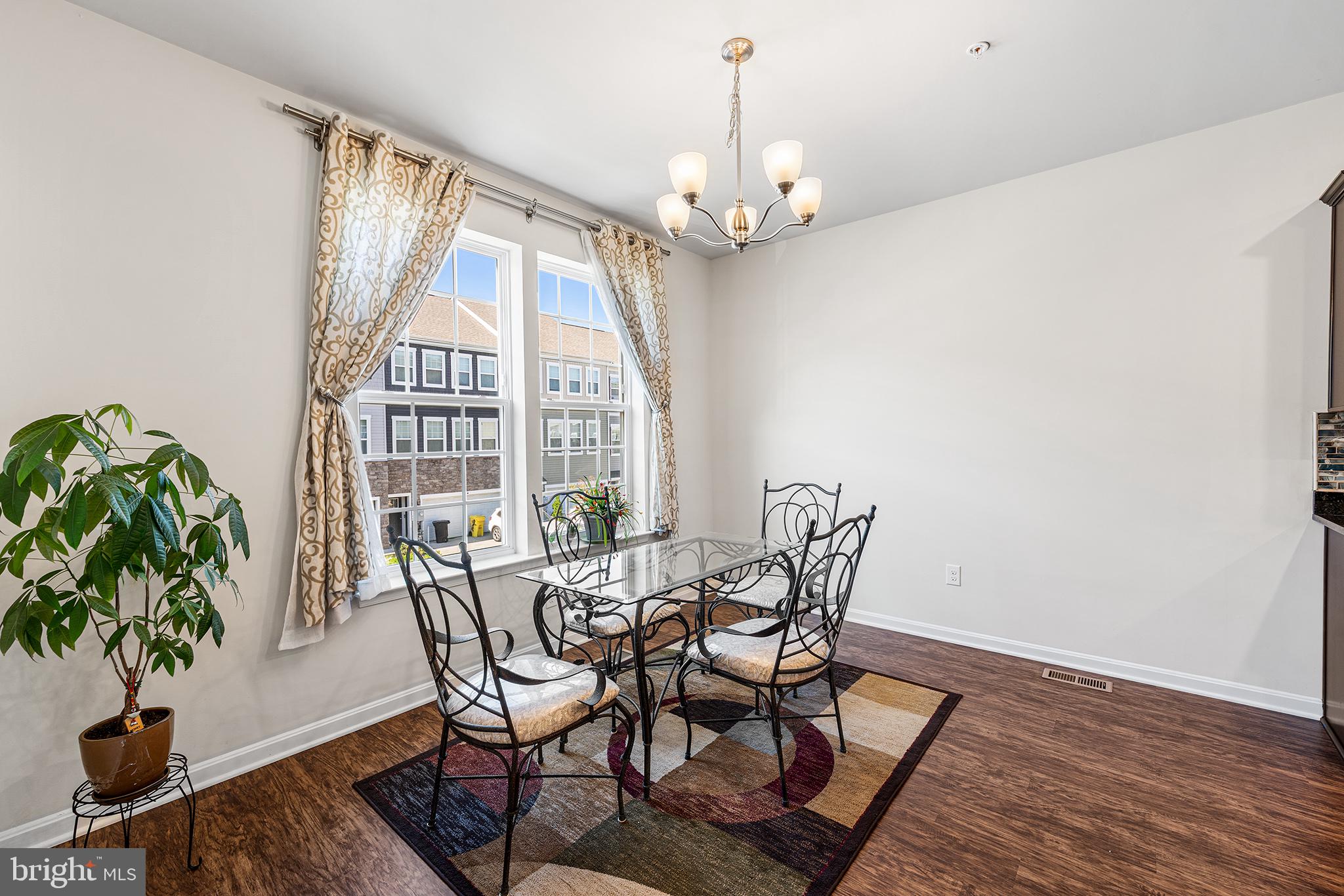 SEVERN MEADOWS - Residential