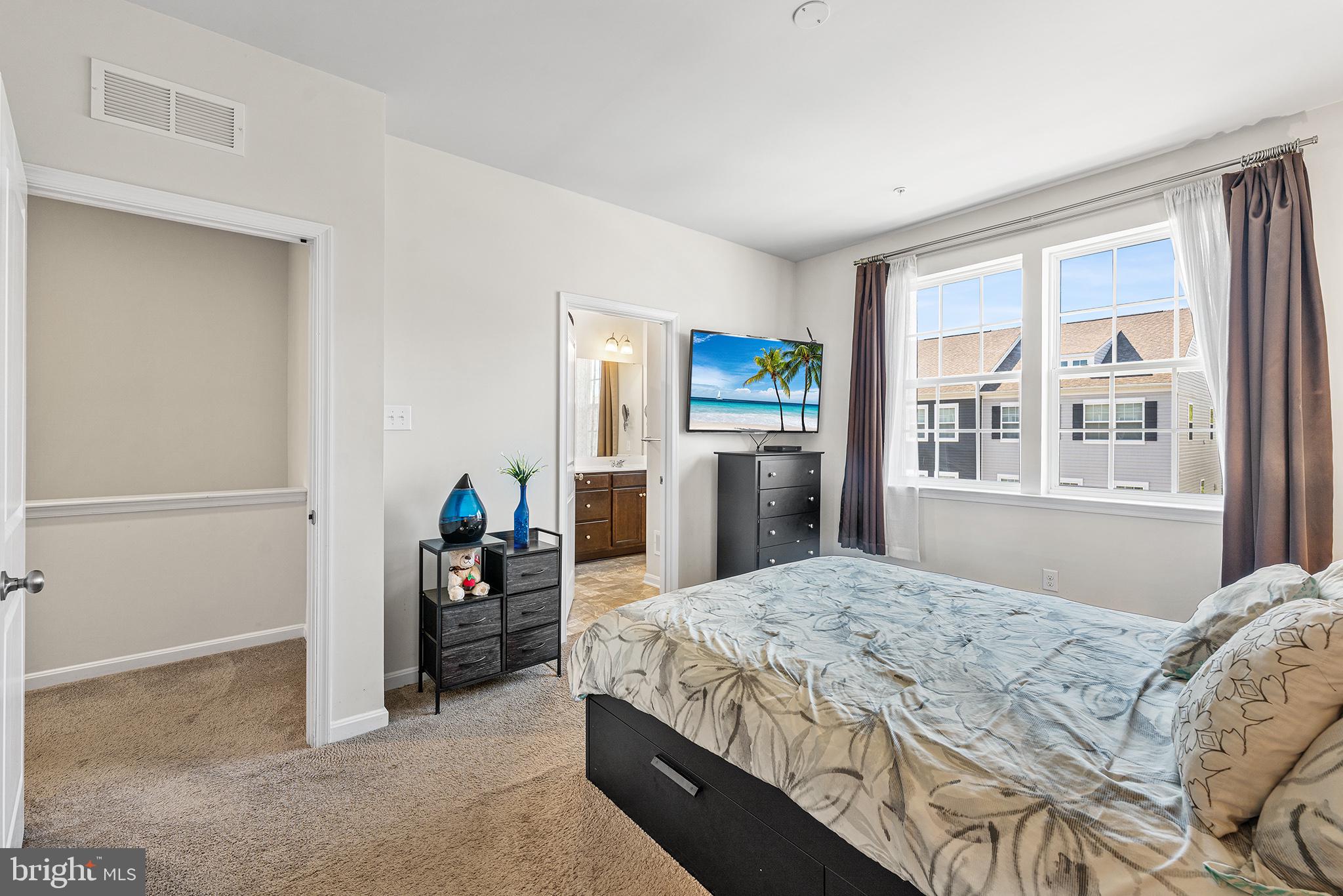 SEVERN MEADOWS - Residential